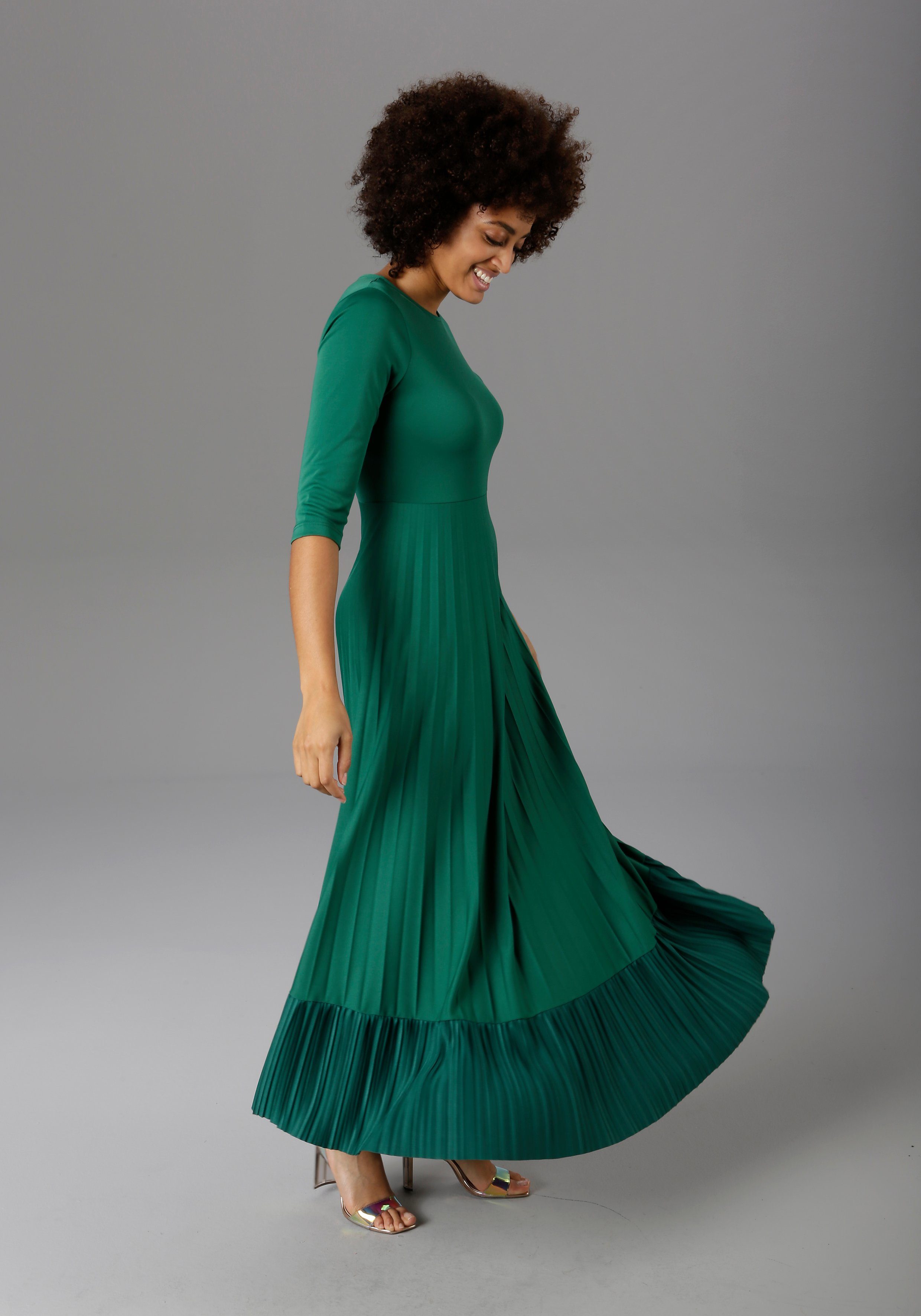 Aniston CASUAL Maxikleid Rockteil mit Volant aus Plissee günstig online kaufen