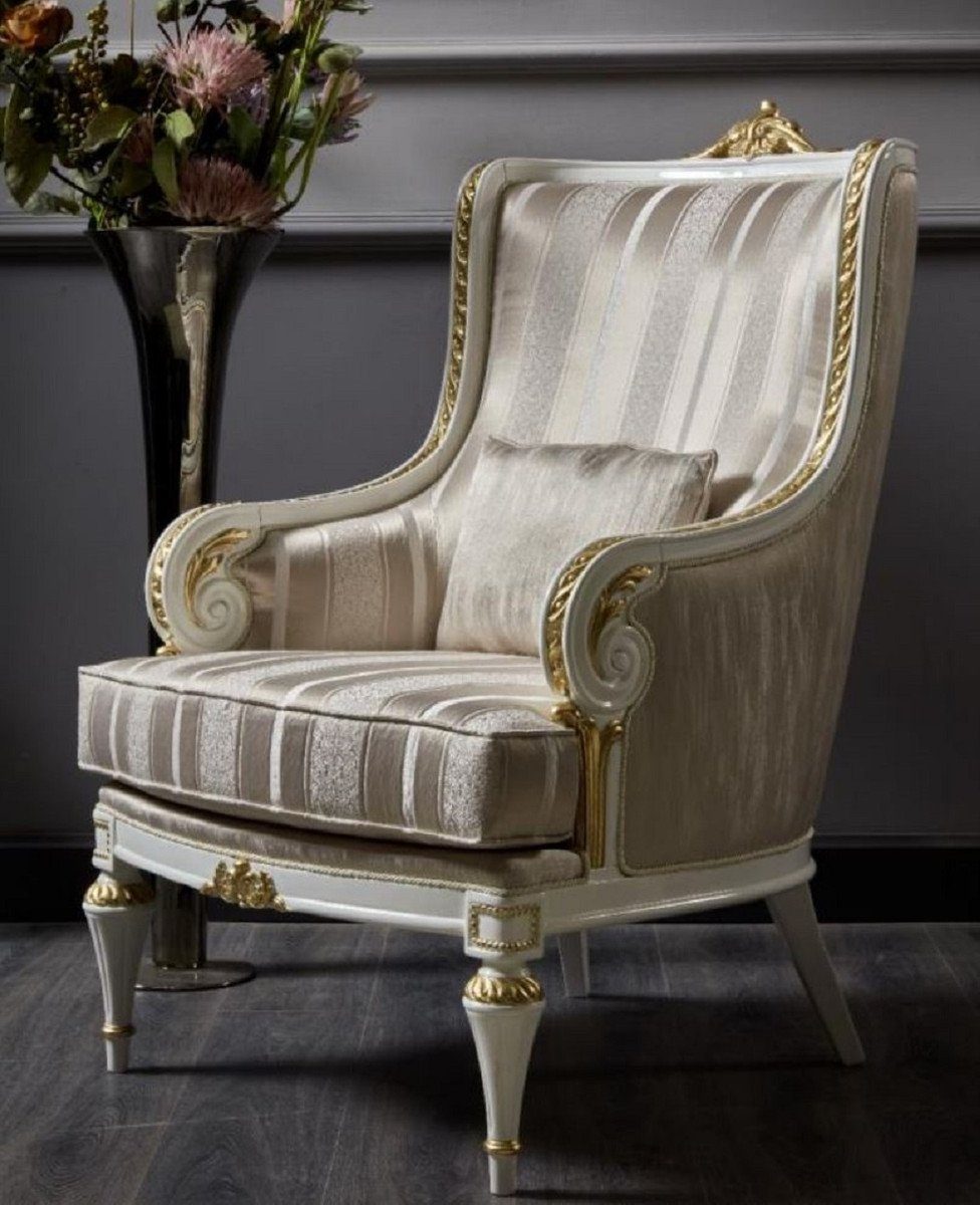 Casa Padrino Sessel Casa Padrino Luxus Barock Sessel Gold / Weiß / Gold - Prunkvoller Wohnzimmer Sessel mit Streifen - Barockstil Wohnzimmer Möbel - Luxus Möbel im Barockstil - Barock Einrichtung - Edel & Prunkvoll