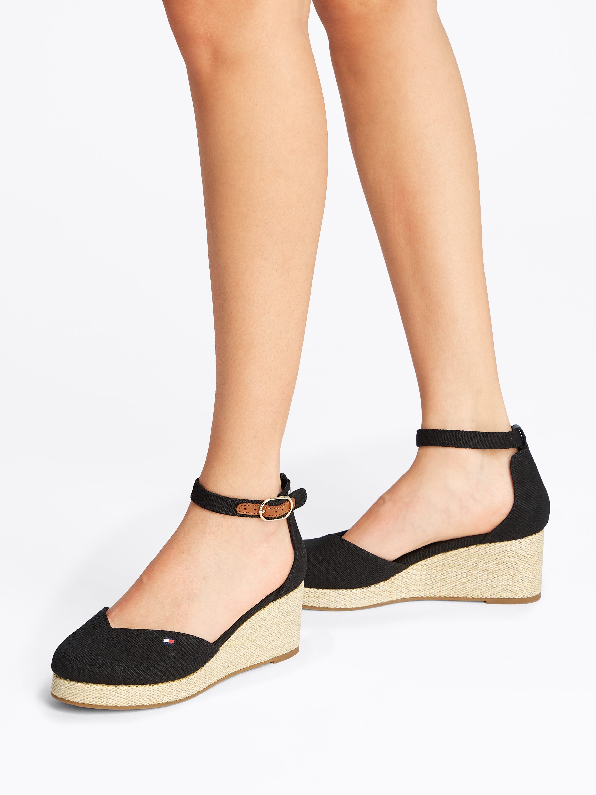 Tommy Hilfiger FLAG CLOSED TOE MID WEDGE ESPAD Keilsandalette, Riemchensand günstig online kaufen
