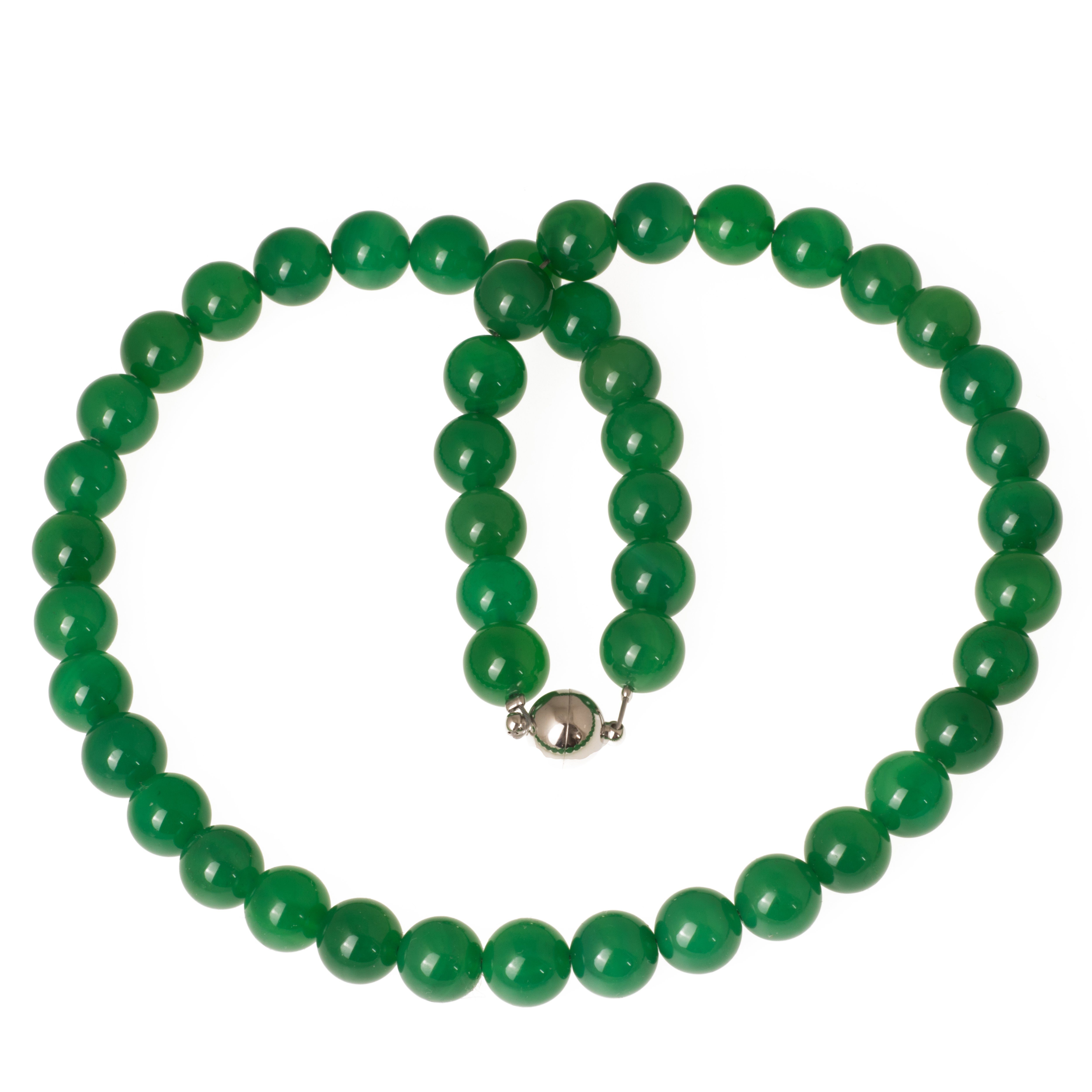 Bella Carina Perlenkette Kette mit Jade Perlen grün 10 mm, Edelstahl Magnetverschluss