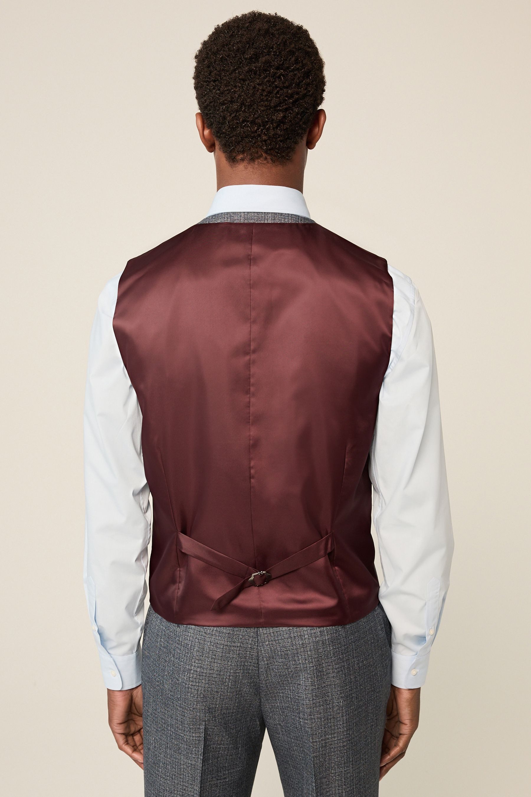 Next Anzugweste Regular Fit Anzugweste mit Zierdetail (1-tlg) günstig online kaufen