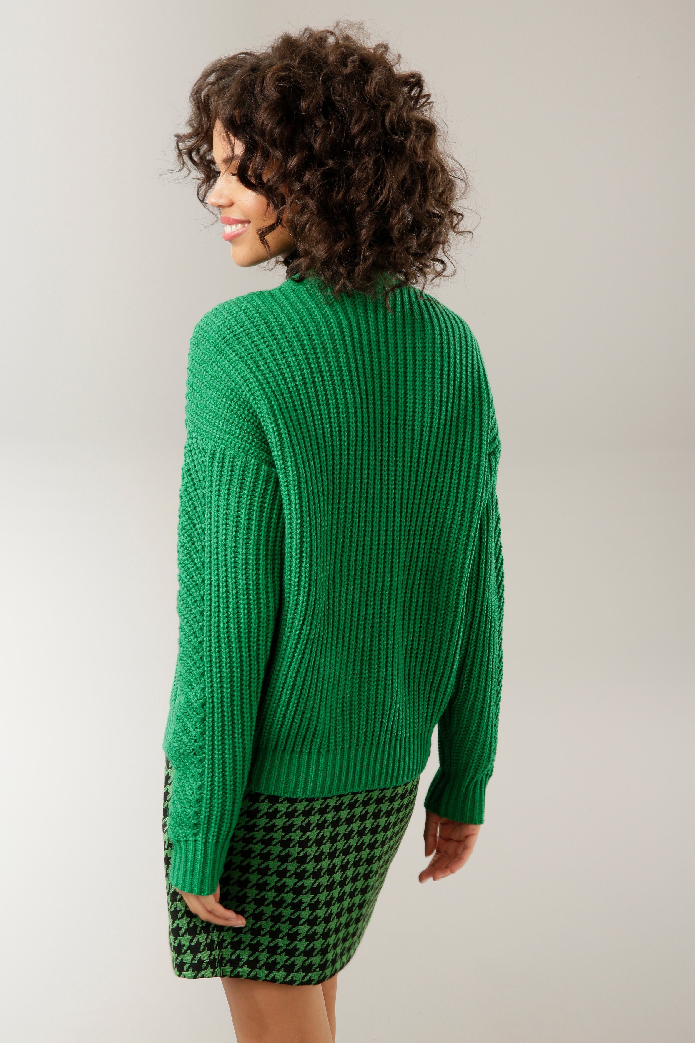 Aniston CASUAL Strickjacke Highlight: das Strickmuster günstig online kaufen