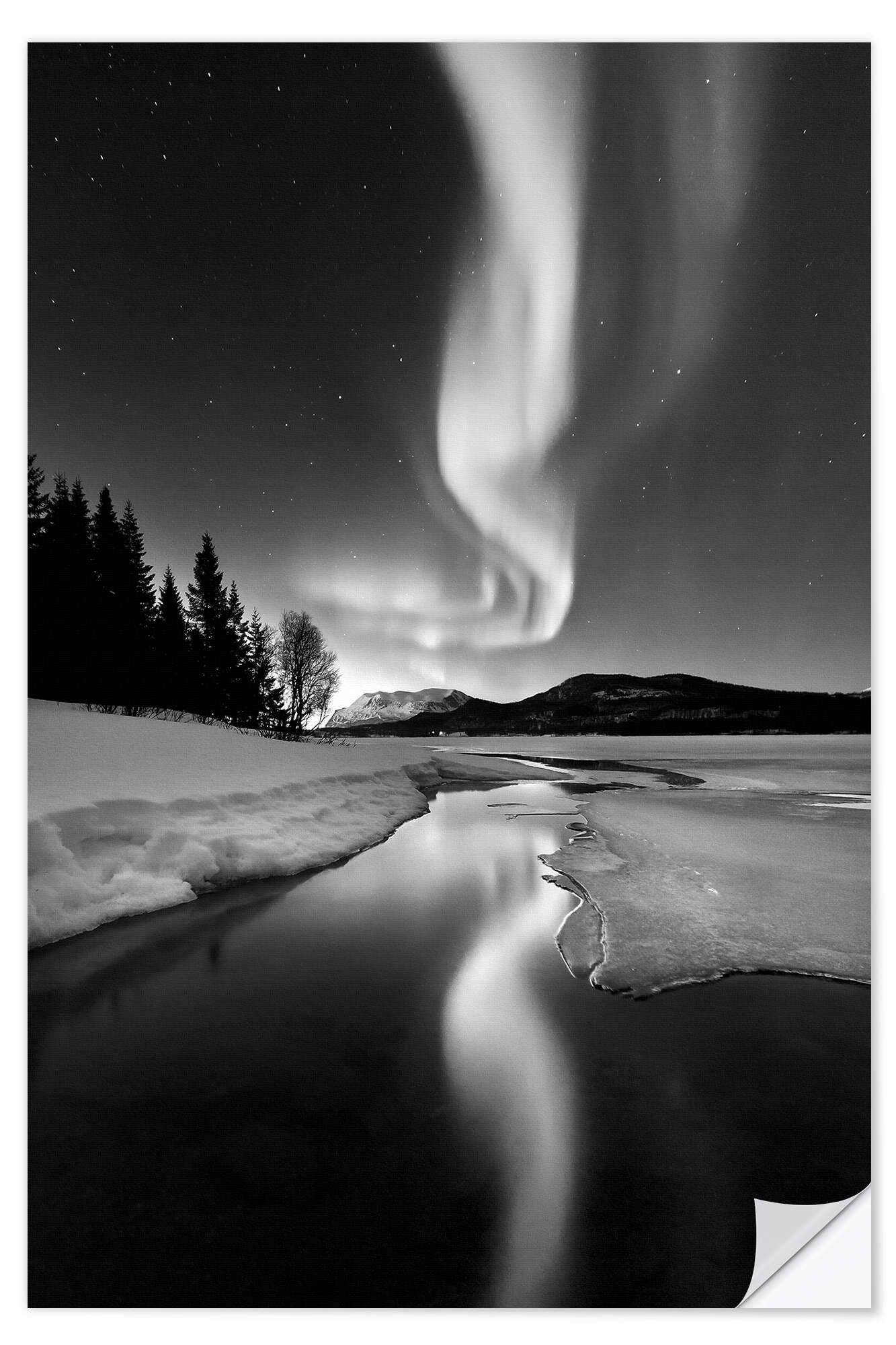 Posterlounge Wandbild Aurora Borealis über Sandvannet See in Troms, Norwegen, Arild Heitmann, erhältlich als Poster, Leinwandbild, Wandsticker oder Acrylglasbild