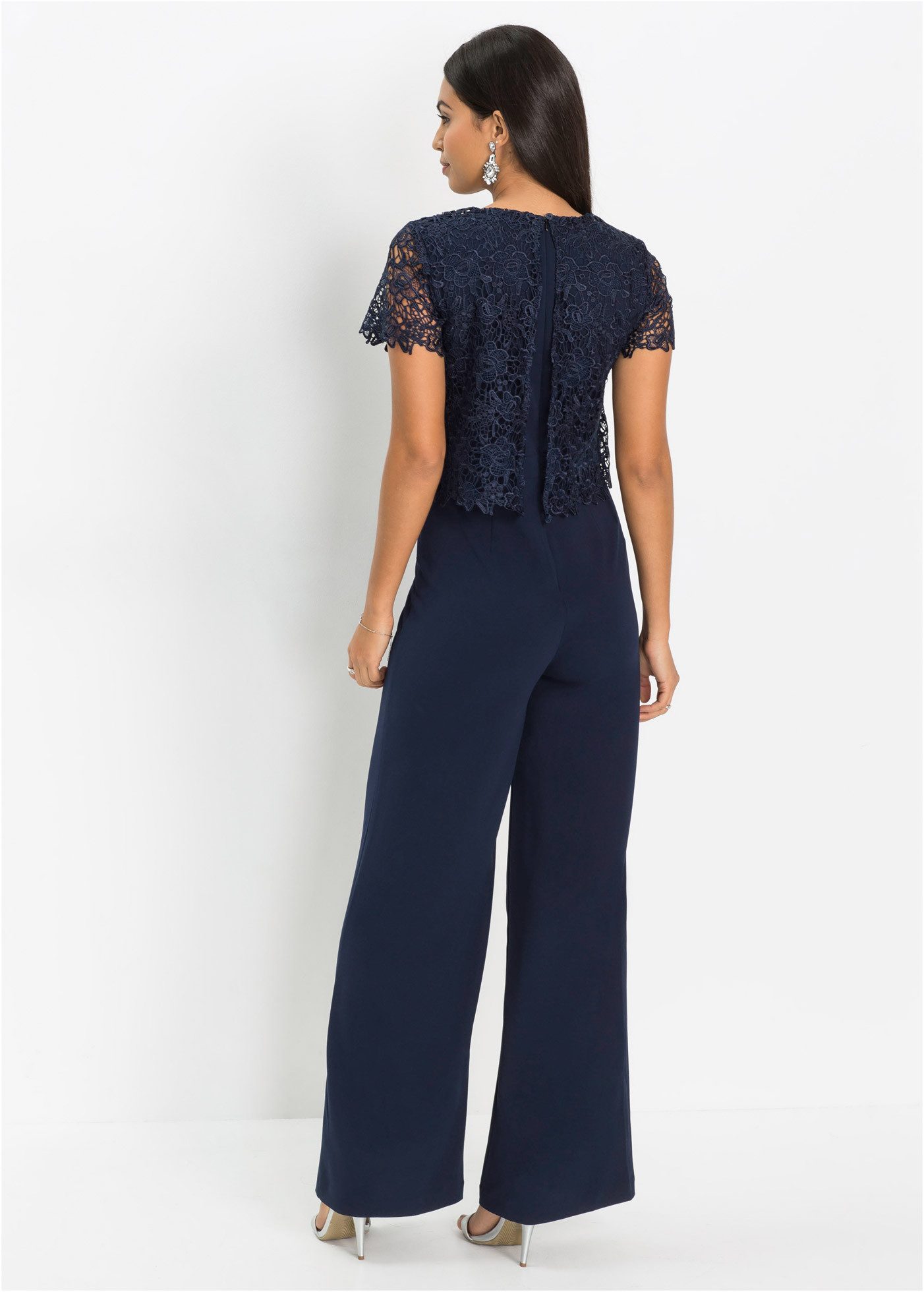 bonprix Jumpsuit mit kurzem Arm, figurumspielende Passform, weites Bein günstig online kaufen