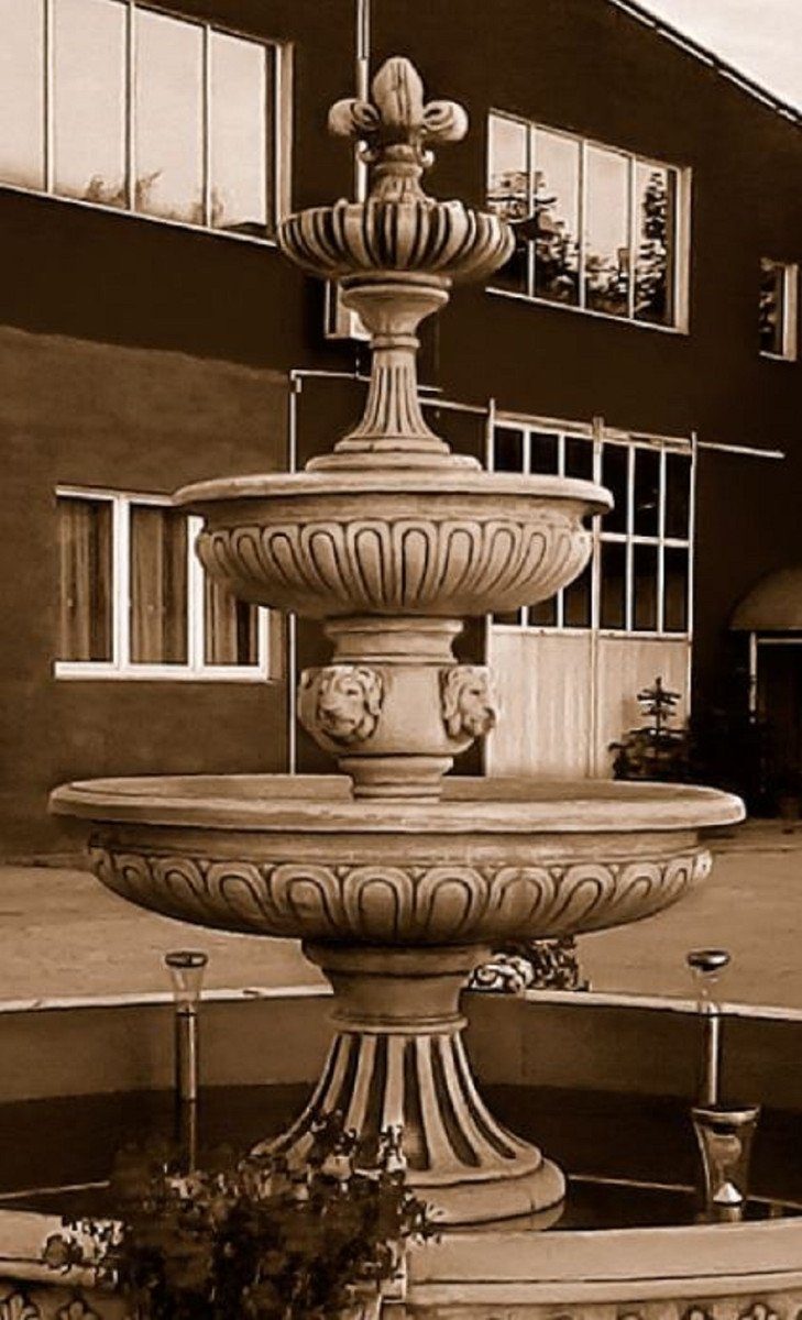 Casa Padrino Gartenbrunnen Casa Padrino Barock Springbrunnen Grau Ø 150 x H. 280 cm - Prunkvoller Gartenbrunnen im Barockstil - Runder Gartendeko Stein Brunnen - Barock Garten Deko Accessoires | Brunnen