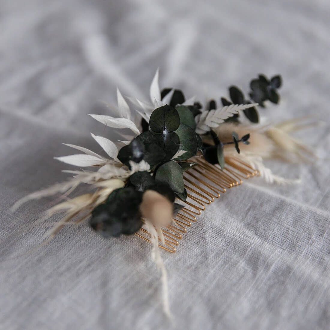 Trockenblume Haarkamm Trockenblumen Boho weiß Lagurus, Ruskus, Farn, Eukalyptus, Avena/Hafer, LYKKE & You