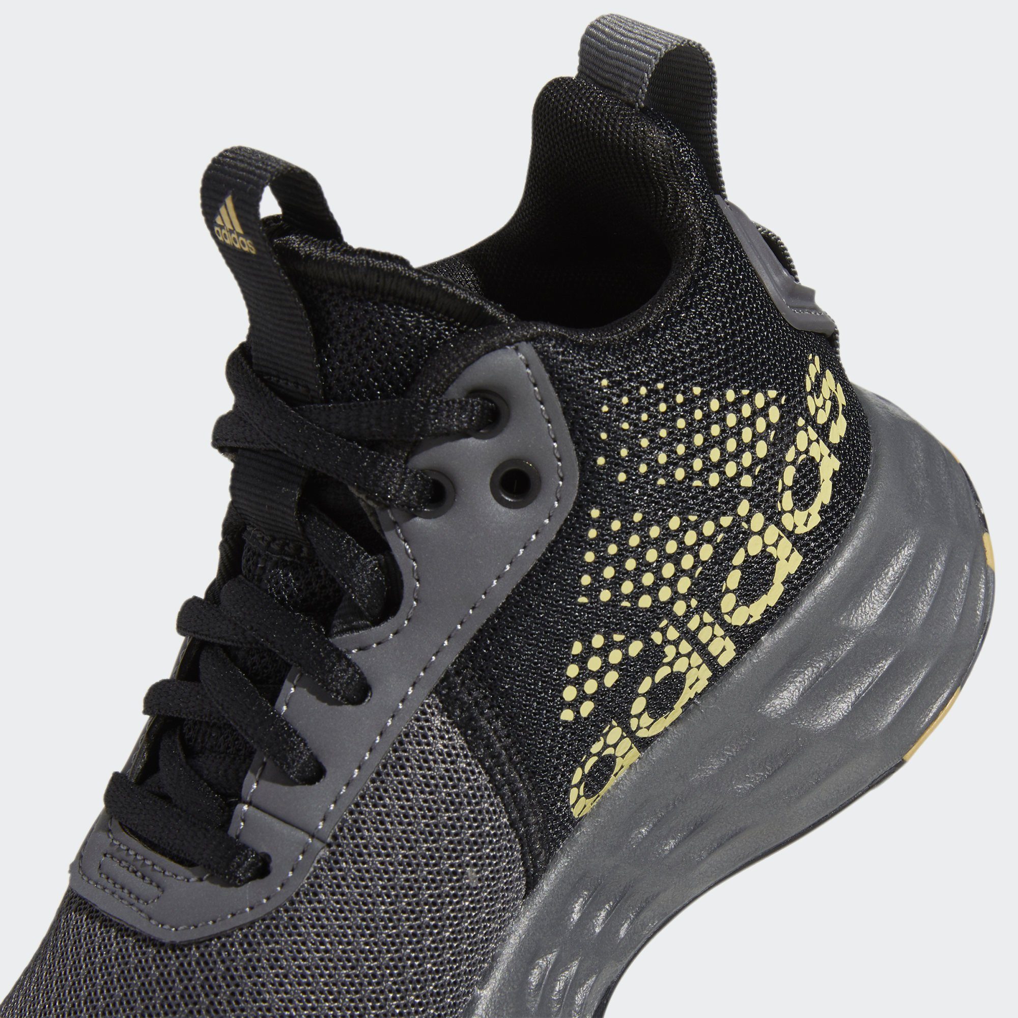 2.0 Matte Grey Basketballschuh Gold BASKETBALLSCHUH adidas OWNTHEGAME Black Five / Core Performance /