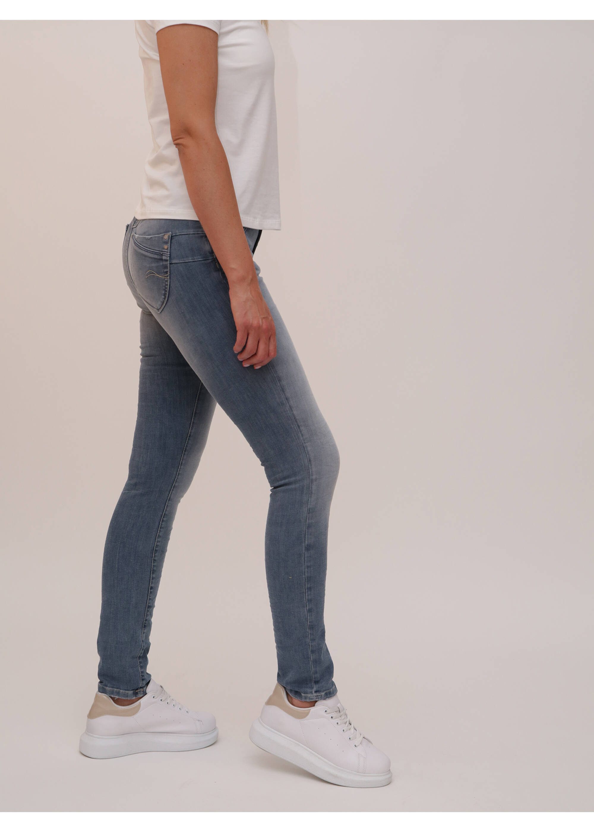 Miracle of Denim Stretch-Jeans MOD JEANS SARAH quartz blue SP22-2059.3511