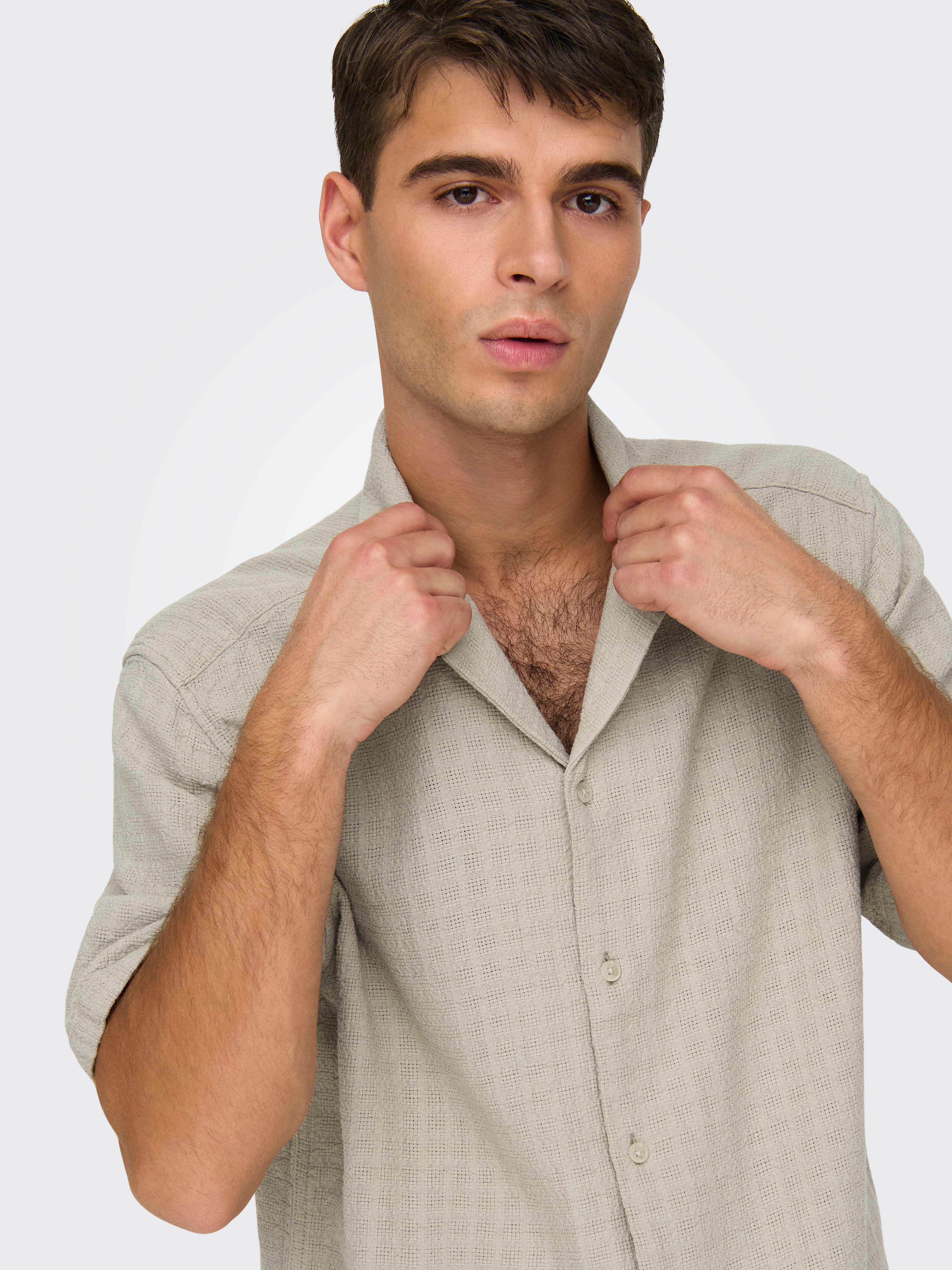 ONLY & SONS Kurzarmhemd ONSLATHAM RLXSS RESORT LINEN STRUC 0257 Viskose mit Leinen, normal geschnitten
