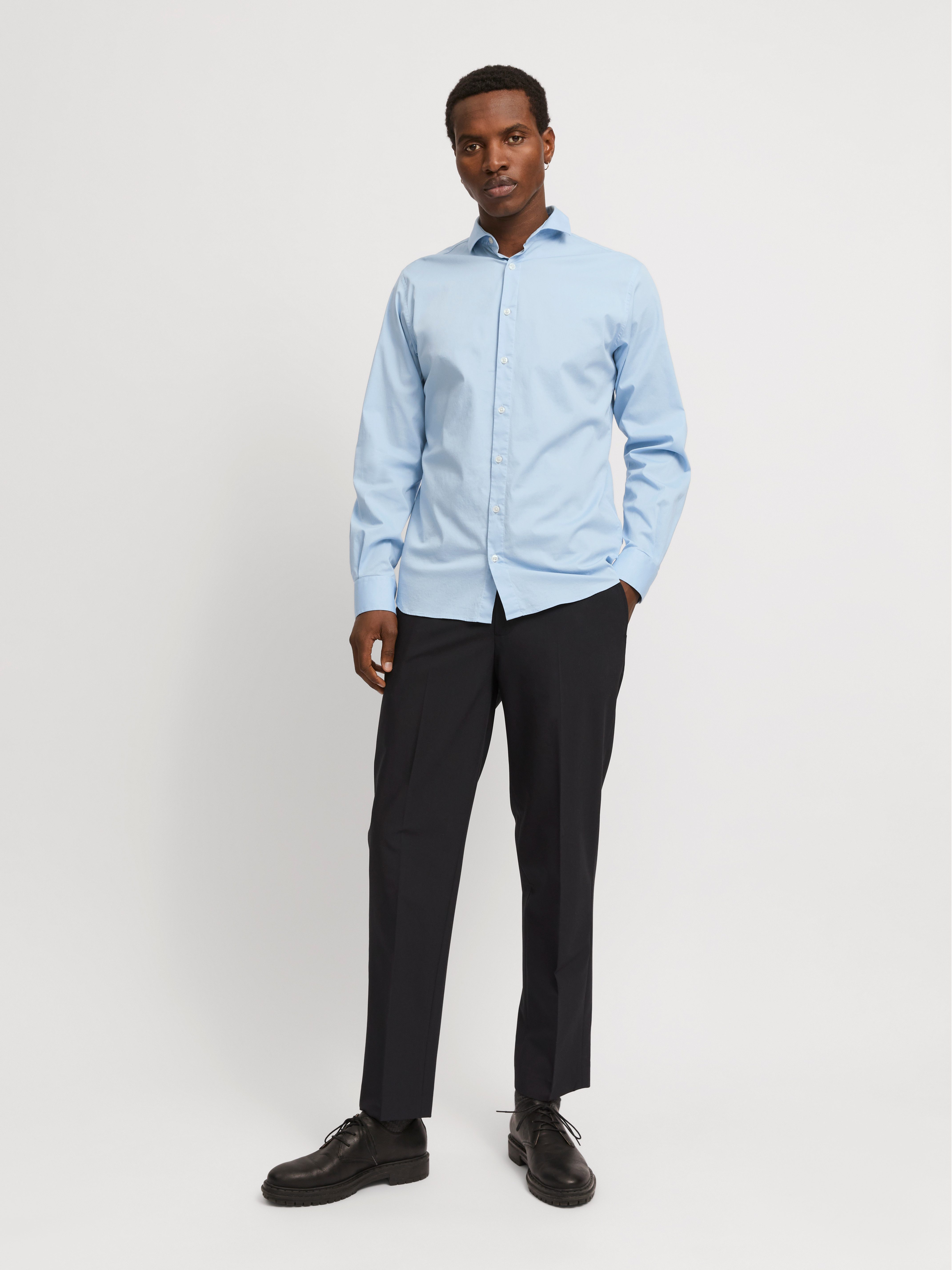 Jack & Jones Langarmhemd JPRBLAJAXON mit Stretchanteil und stylischem Kragen unifarben, slim fit, Web, Hemdkragen, atmungsaktiv – Bild 5 von 5