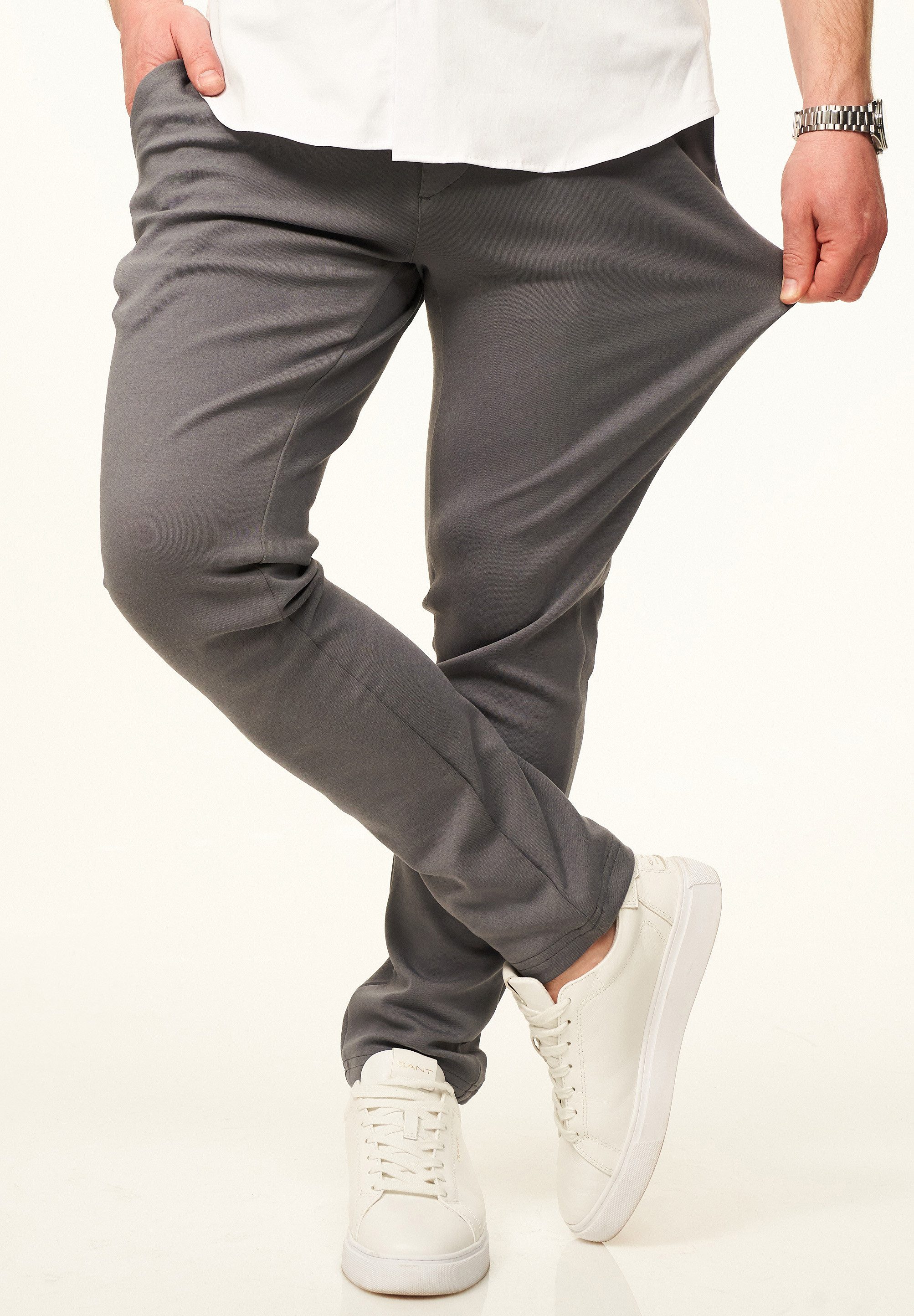 Chinohose mit Super Stretch als Performance Pants in Slim-Fit