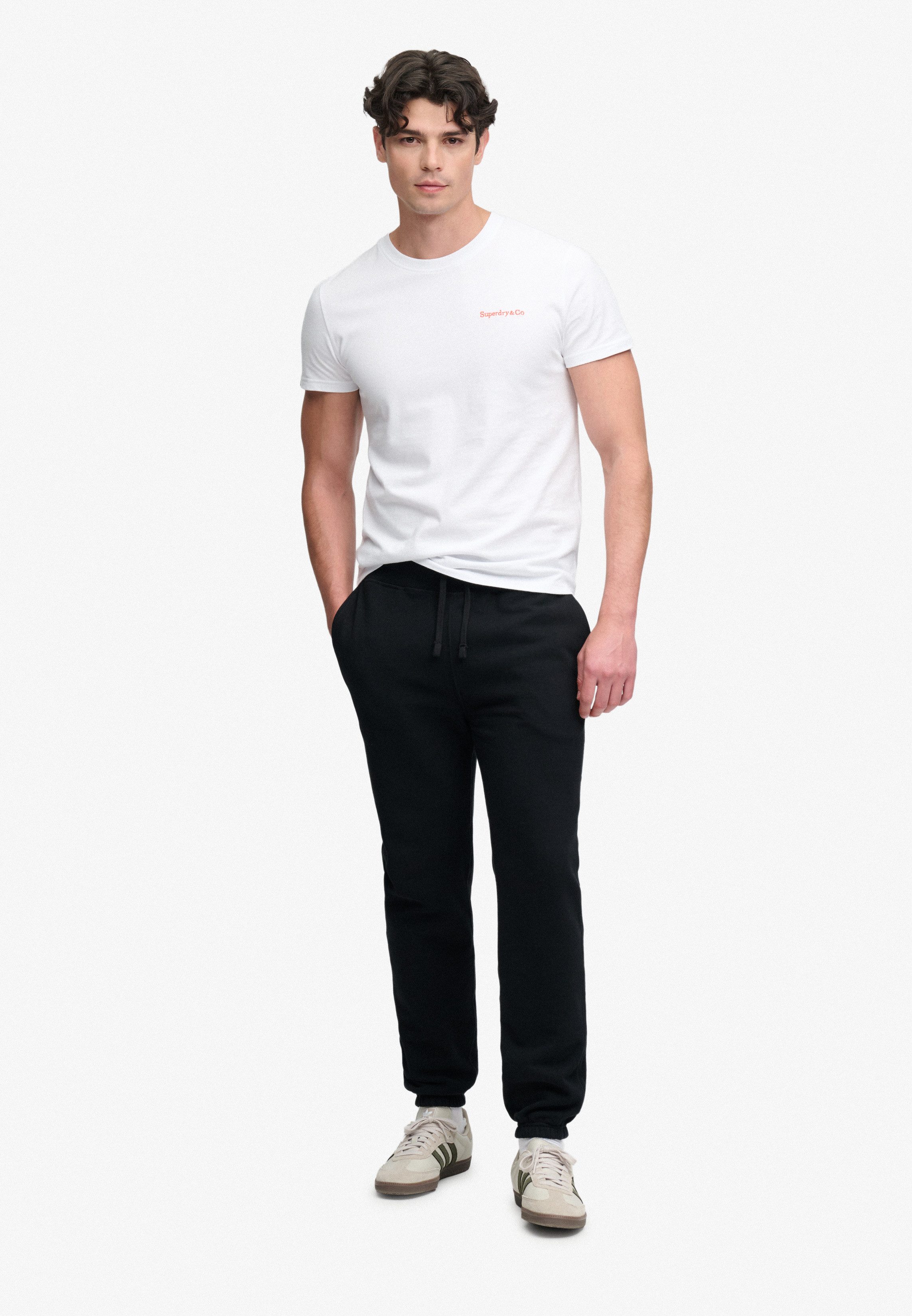 Superdry Sweathose ESSENTIAL COMPANY LOGO JOGGER Baumwollmischung, relaxed fit