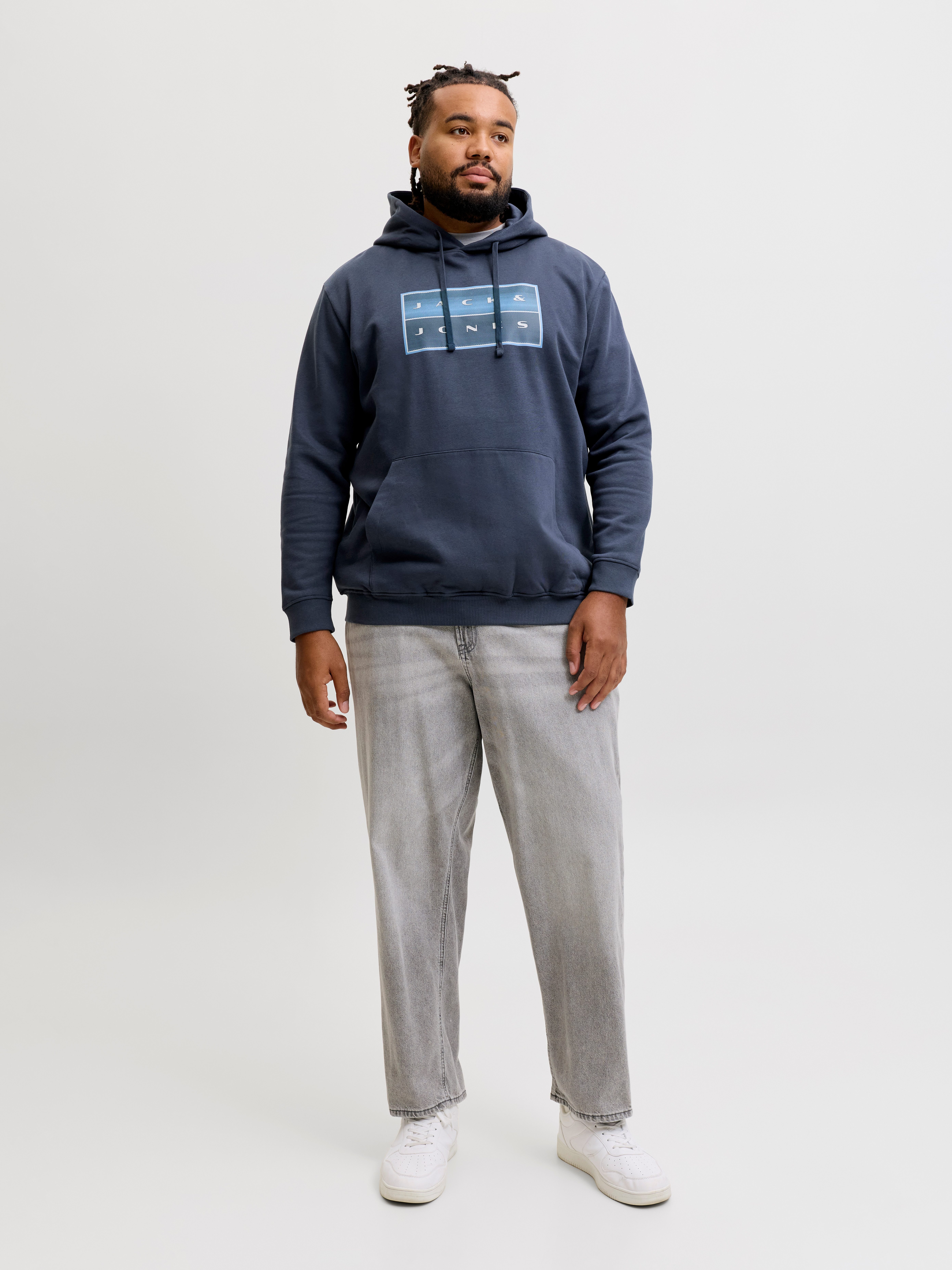 Jack & Jones PlusSize Kapuzensweatshirt JCOFUSION BOX SWEAT HOOD PLS Baumwollmischung, regular fit – Bild 4 von 5