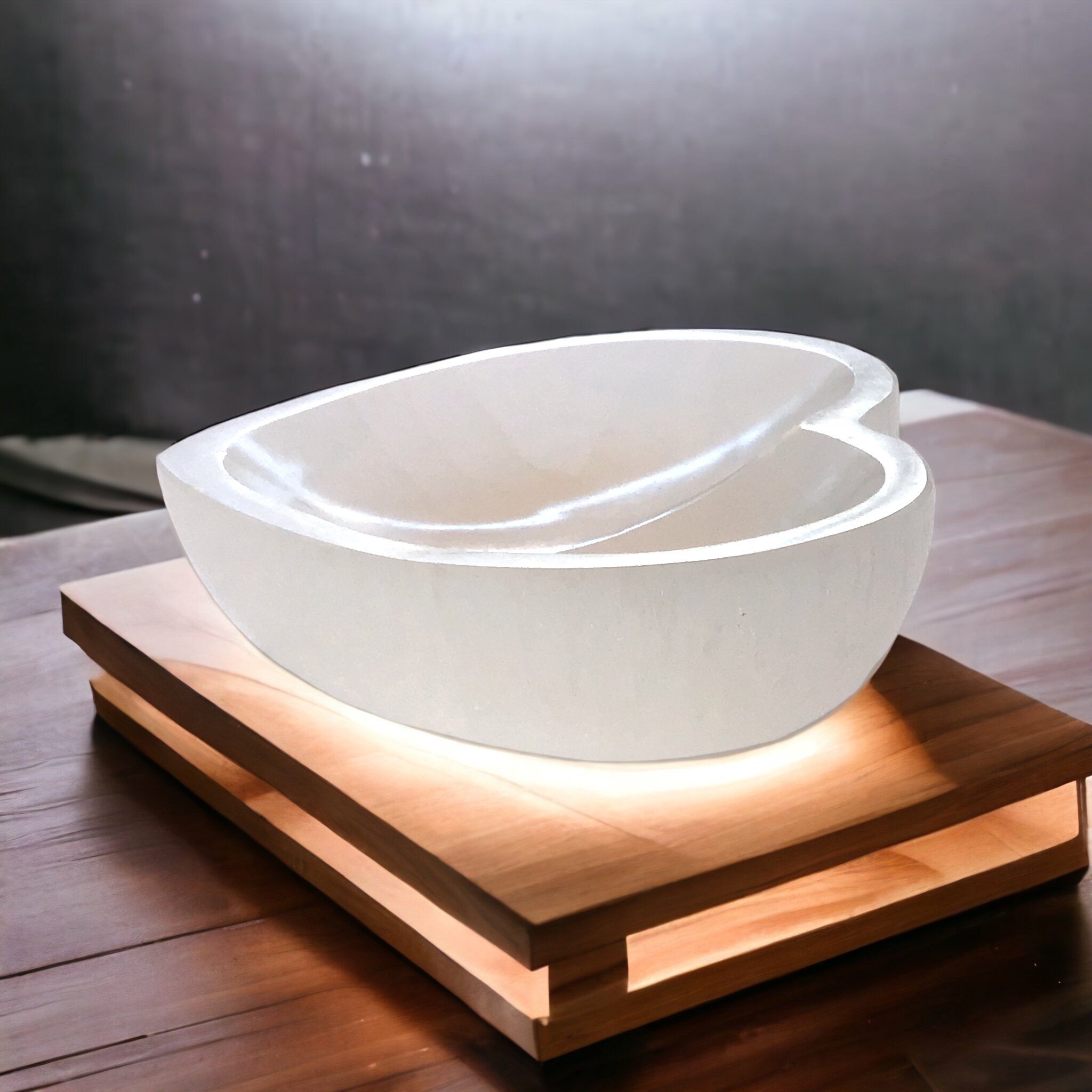 Steinfixx® Dekoschale Selenit Herzschale 10 cm günstig online kaufen