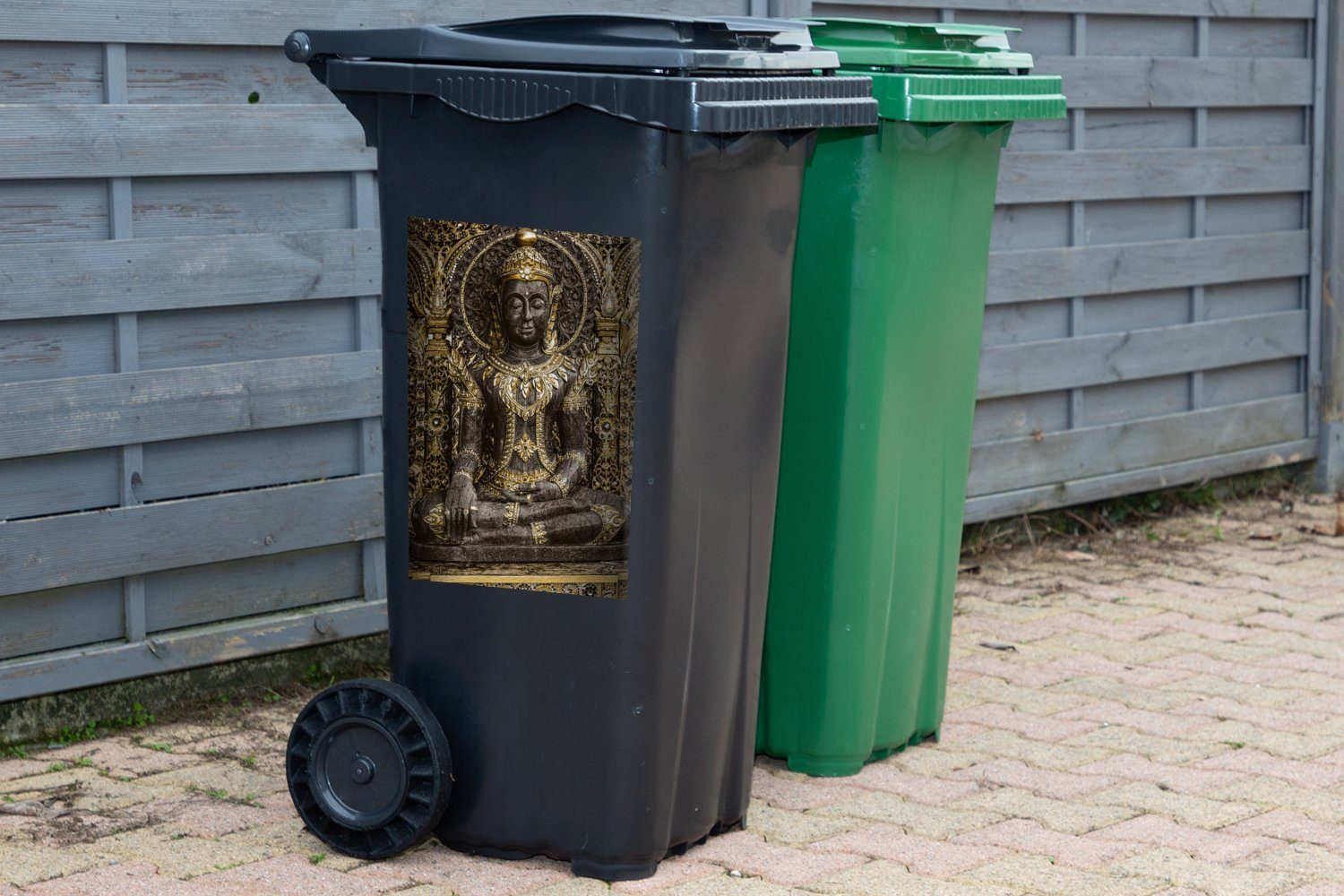 MuchoWow Wandsticker Buddha - Bild Mülltonne, - St), Container, Abfalbehälter (1 Sticker, Mülleimer-aufkleber, Gold
