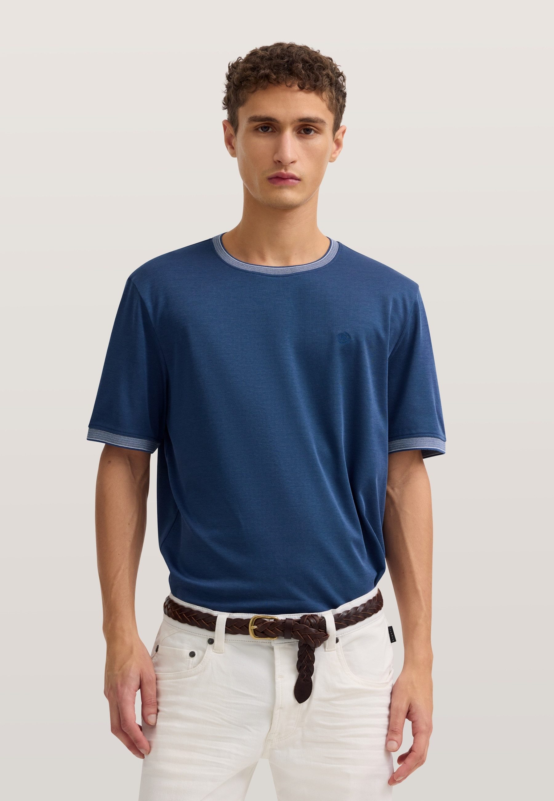 bugatti T-Shirt aus einem Baumwoll-Mix