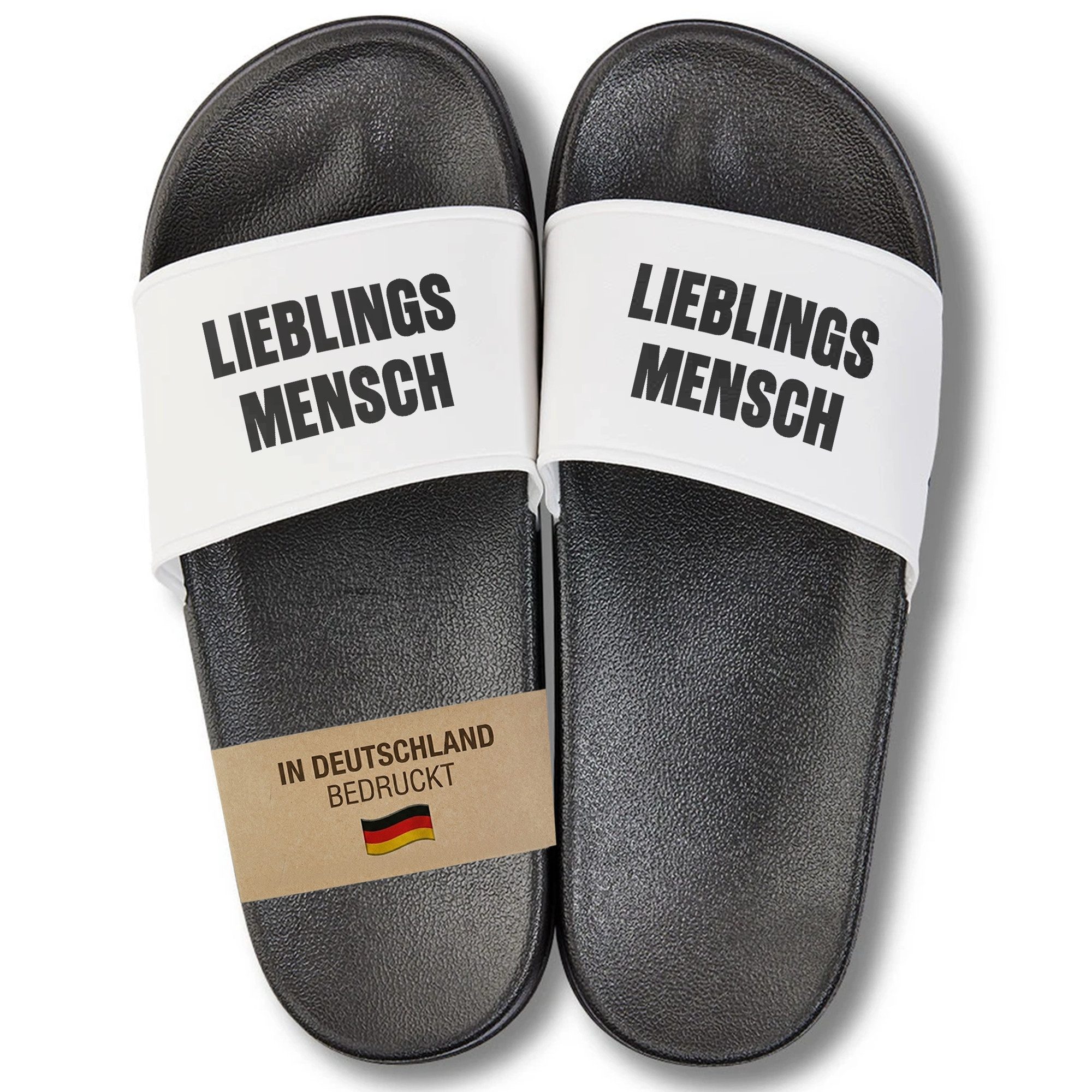 22Feels Geschenk Partner Lieblingsmensch Badelatschen Frauen Männer Spruch Badepantolette IN DEUTSCHLAND BEDRUCKT