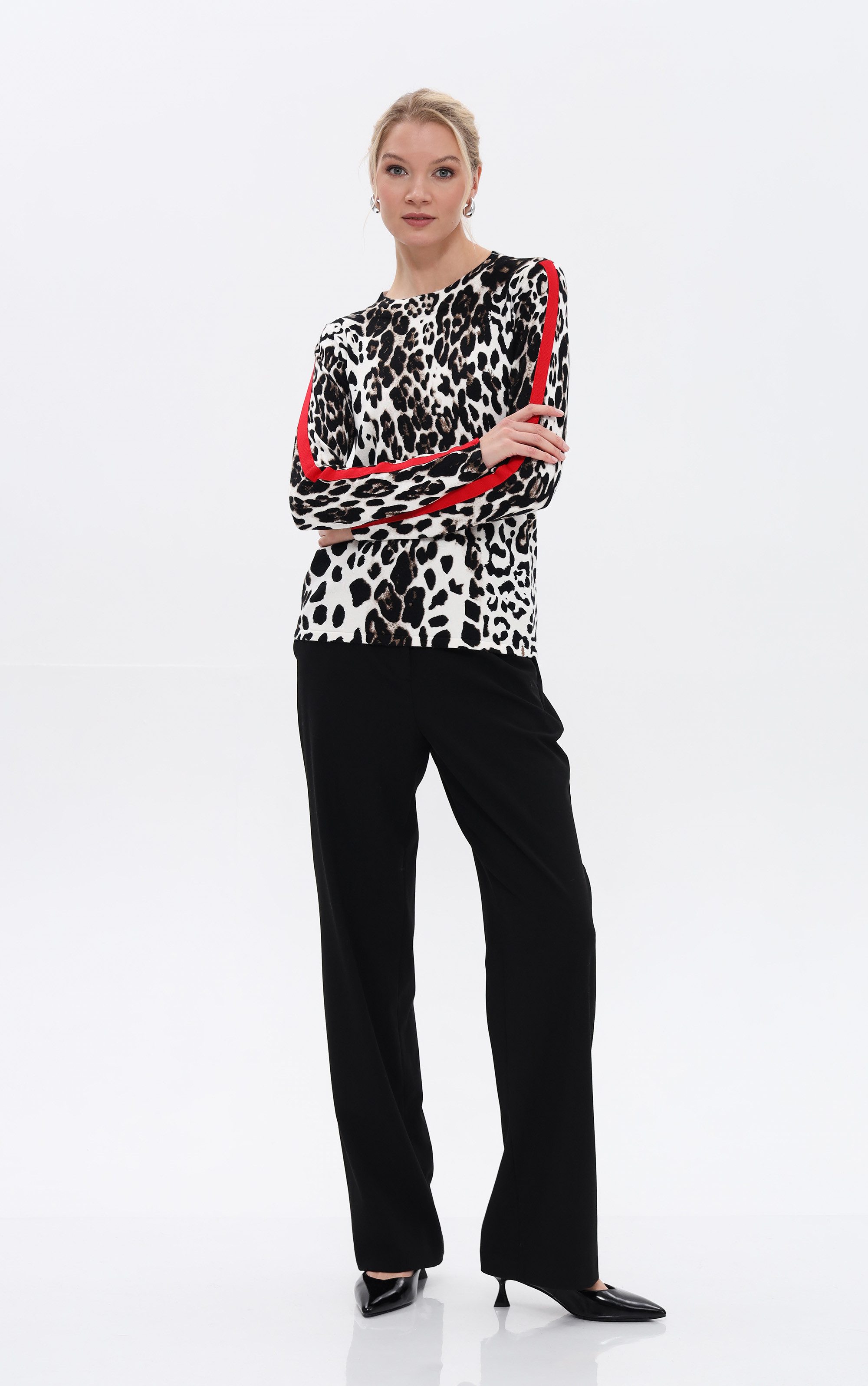 Passioni Strickpullover mit Leomuster und Streifendetail günstig online kaufen