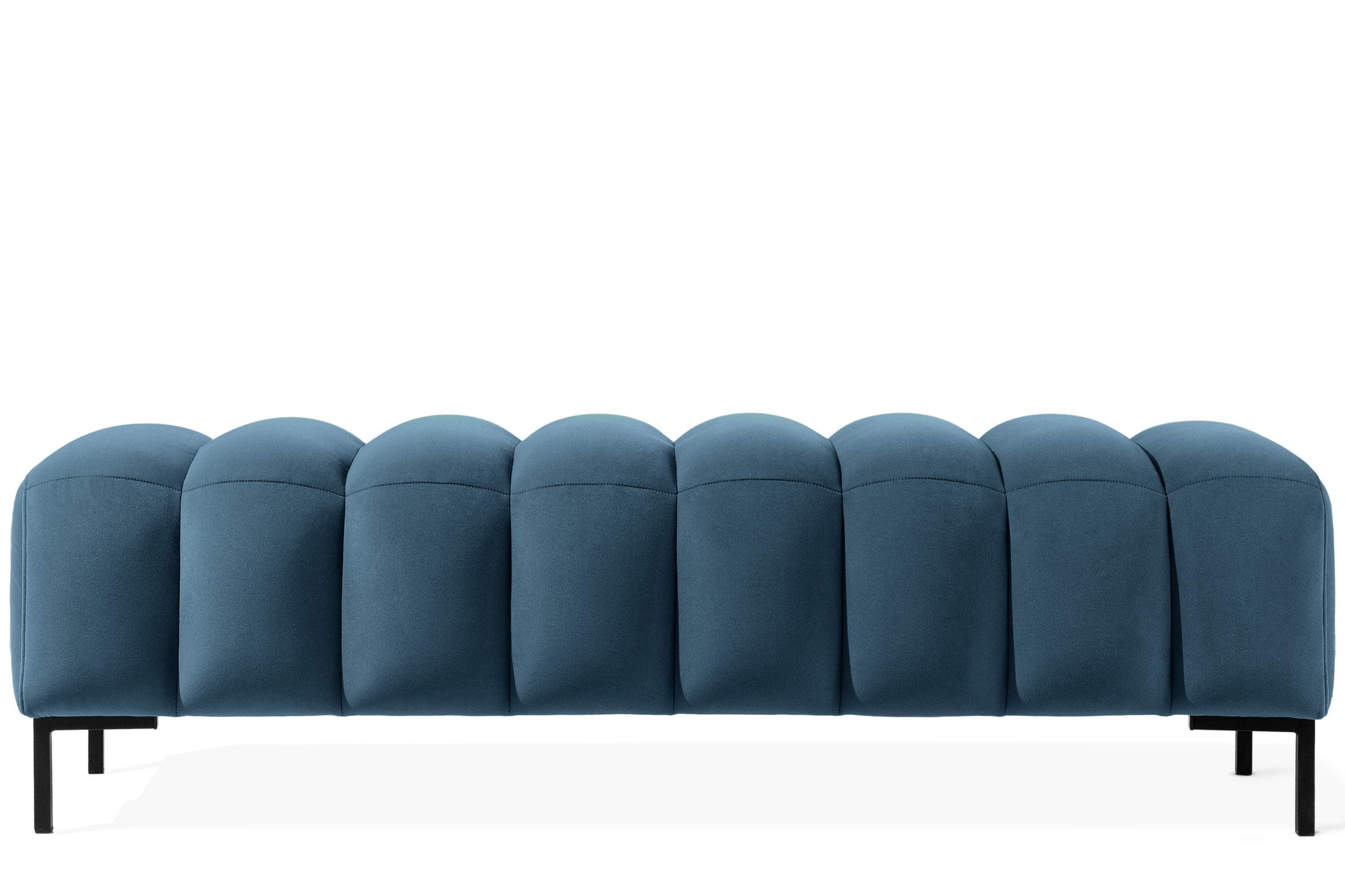 KONSIMO® Polsterbank Bettbank PECCO, Metallbeinen, hergestellt in der EU, handgefertigt, Elegant, Massivholzrahmen, Veloursstoff