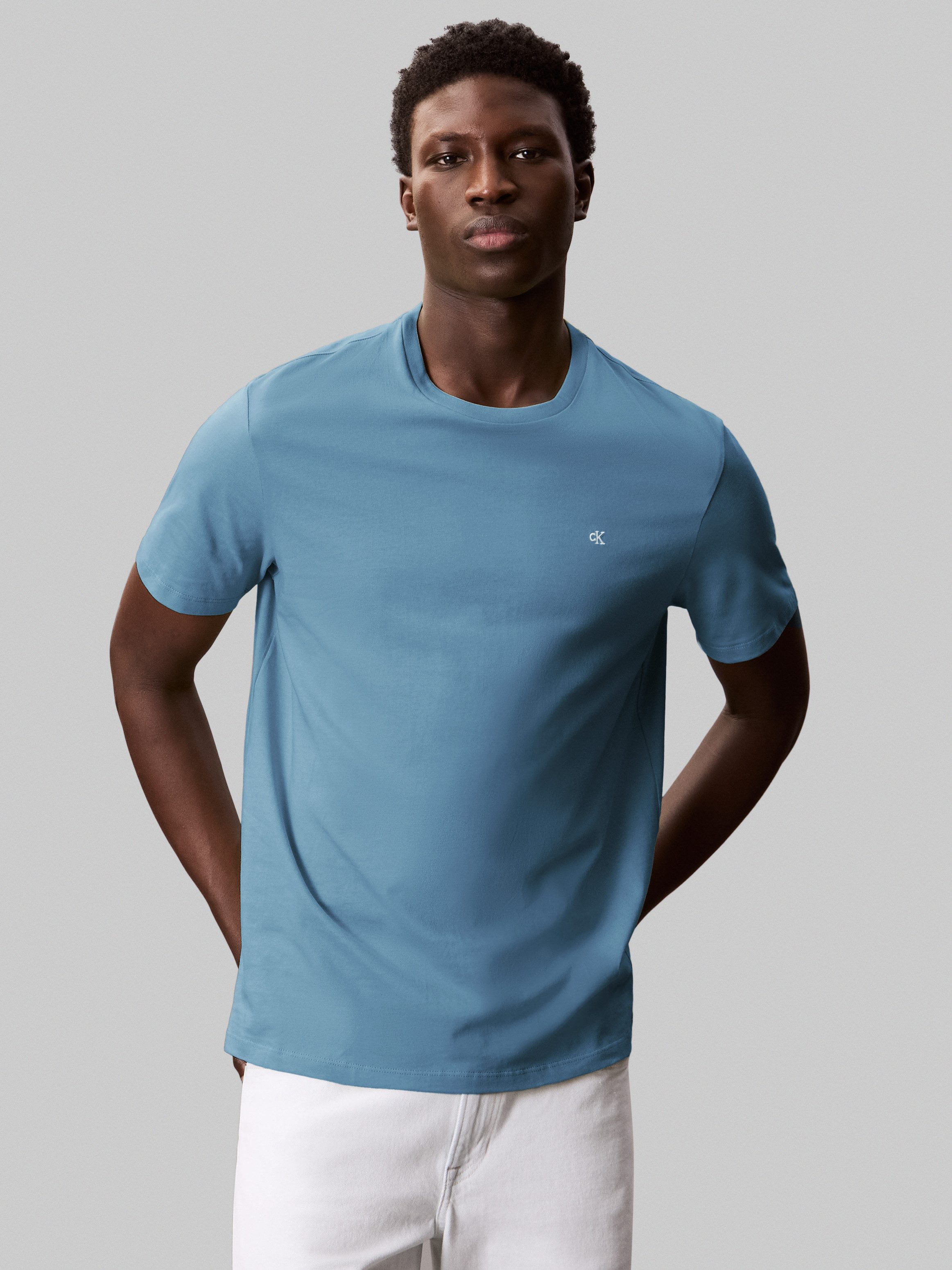 Calvin Klein Jeans T-Shirt SS SMOOTH CTTN SOLID CREWNK TEE mit Logo günstig online kaufen