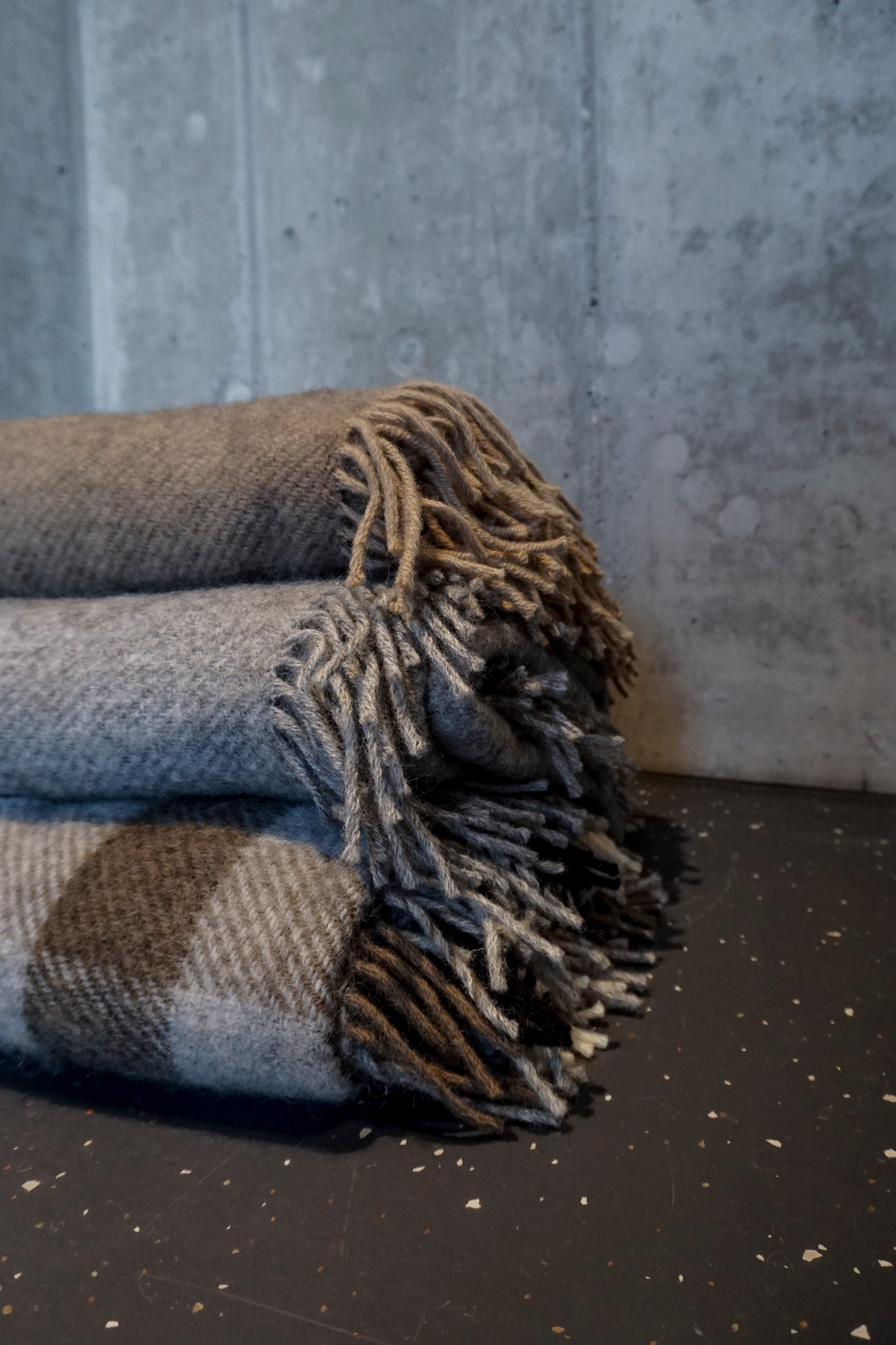 Wolldecke Wool, Heitmann Felle, reine Wolle, 130x200 cm, mit Fransen, kariert oder uni, Wohnzimmer