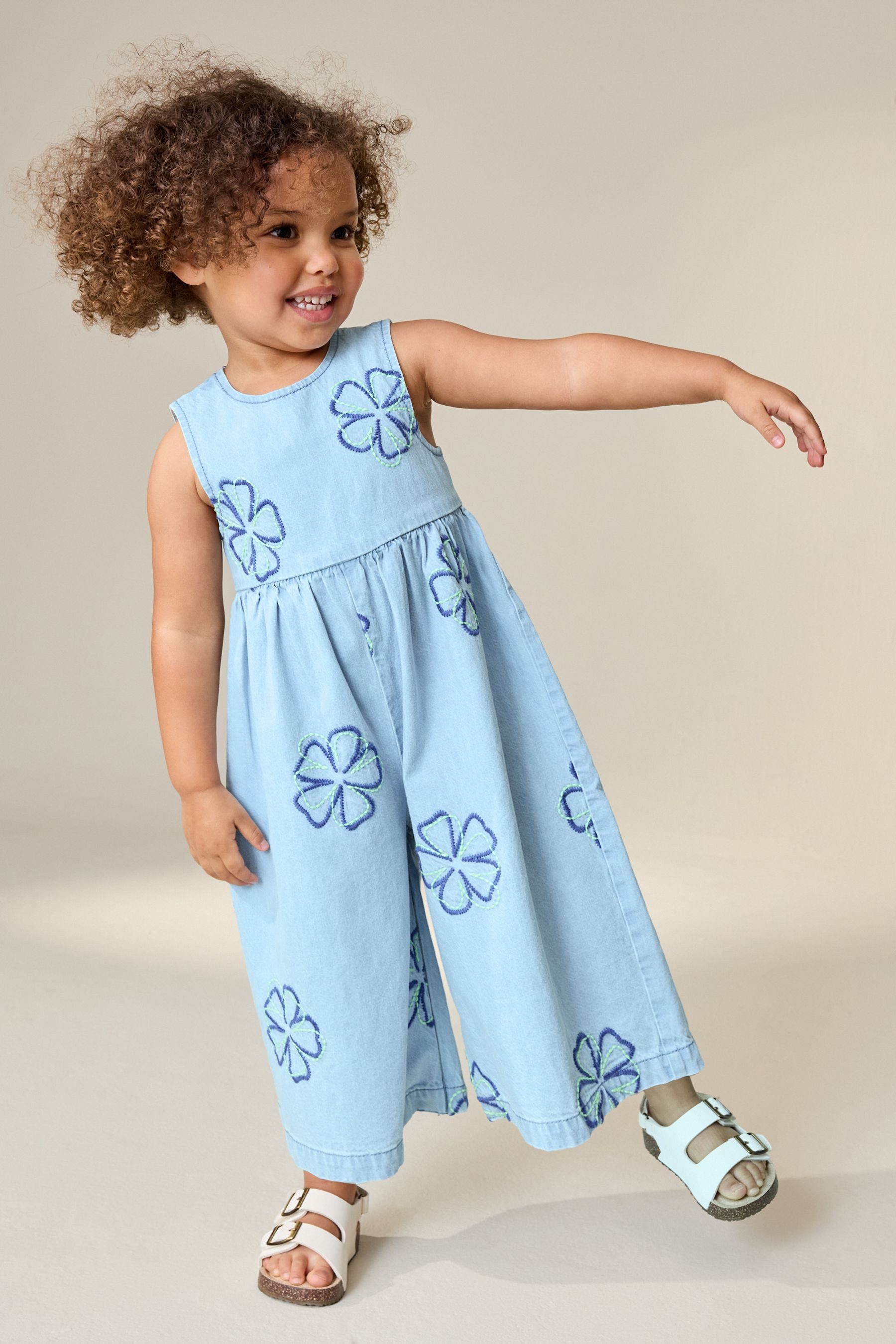 Next Jumpsuit Ärmelloser Playsuit (1-tlg)