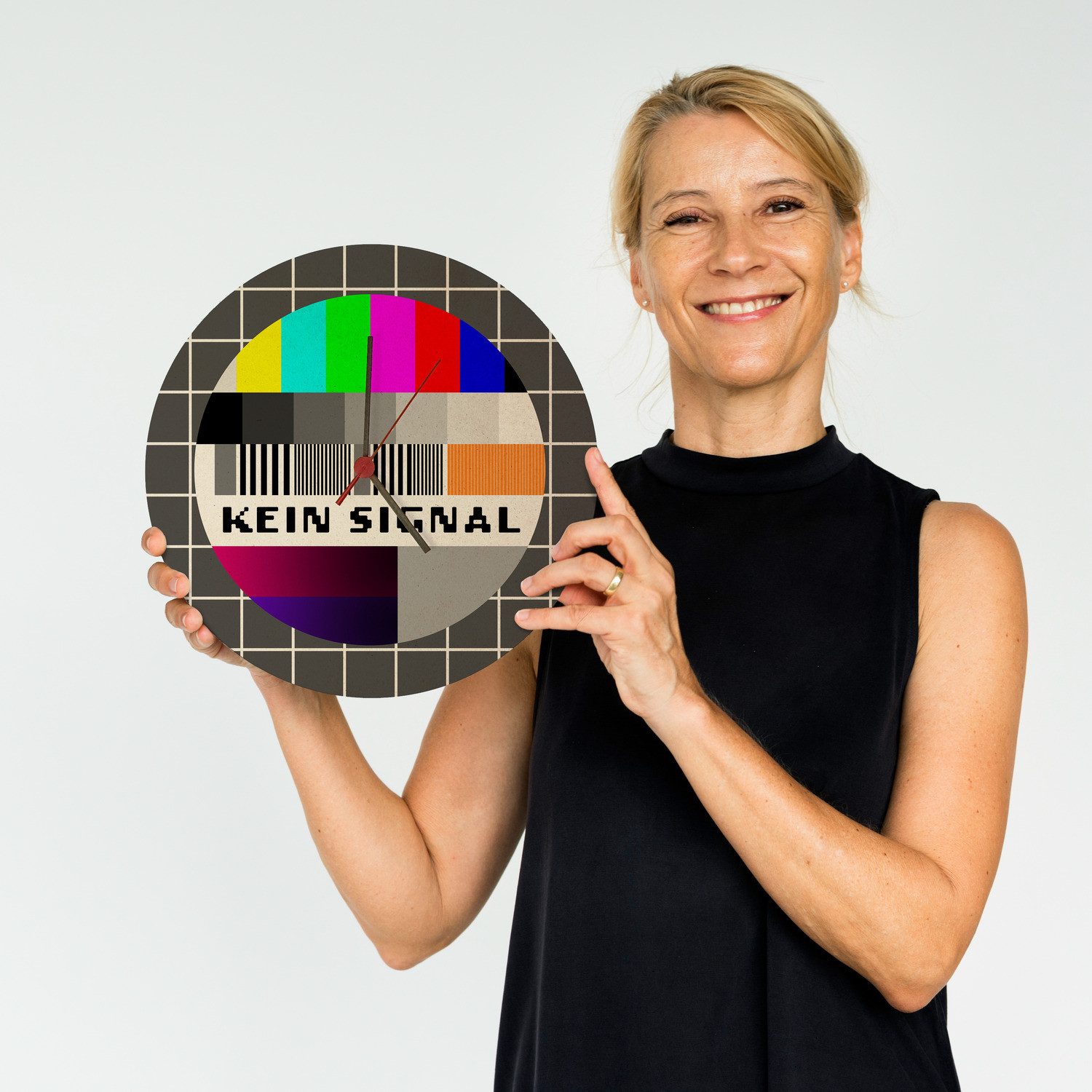 speecheese Wanduhr Kein Signal Störsignal Testbild günstig online kaufen