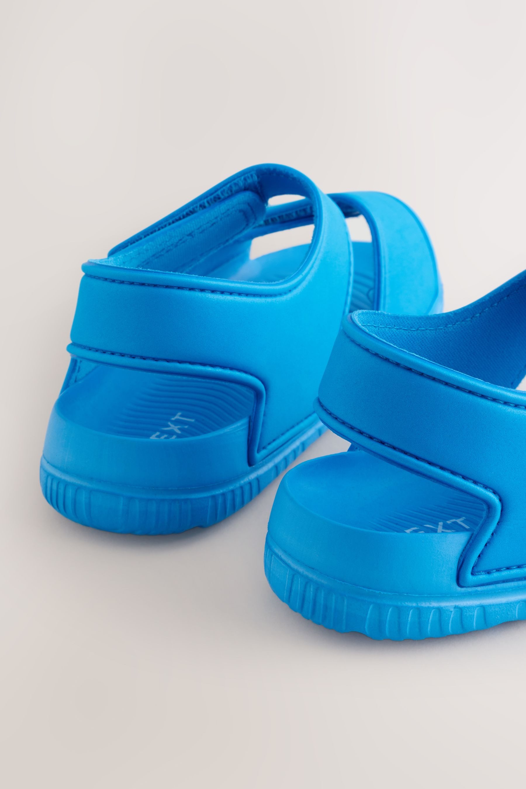 Next Sandalen mit Klettverschluss Sandale (1-tlg)