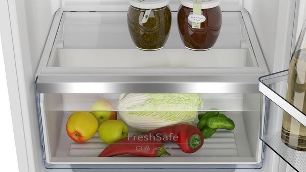 NEFF Einbaukühlschrank N 50 KI2422FE0, 122,1 cm hoch, 54,1 cm breit, Fresh Safe: Schublade für flexible Lagerung von Obst & Gemüse – Bild 4 von 5