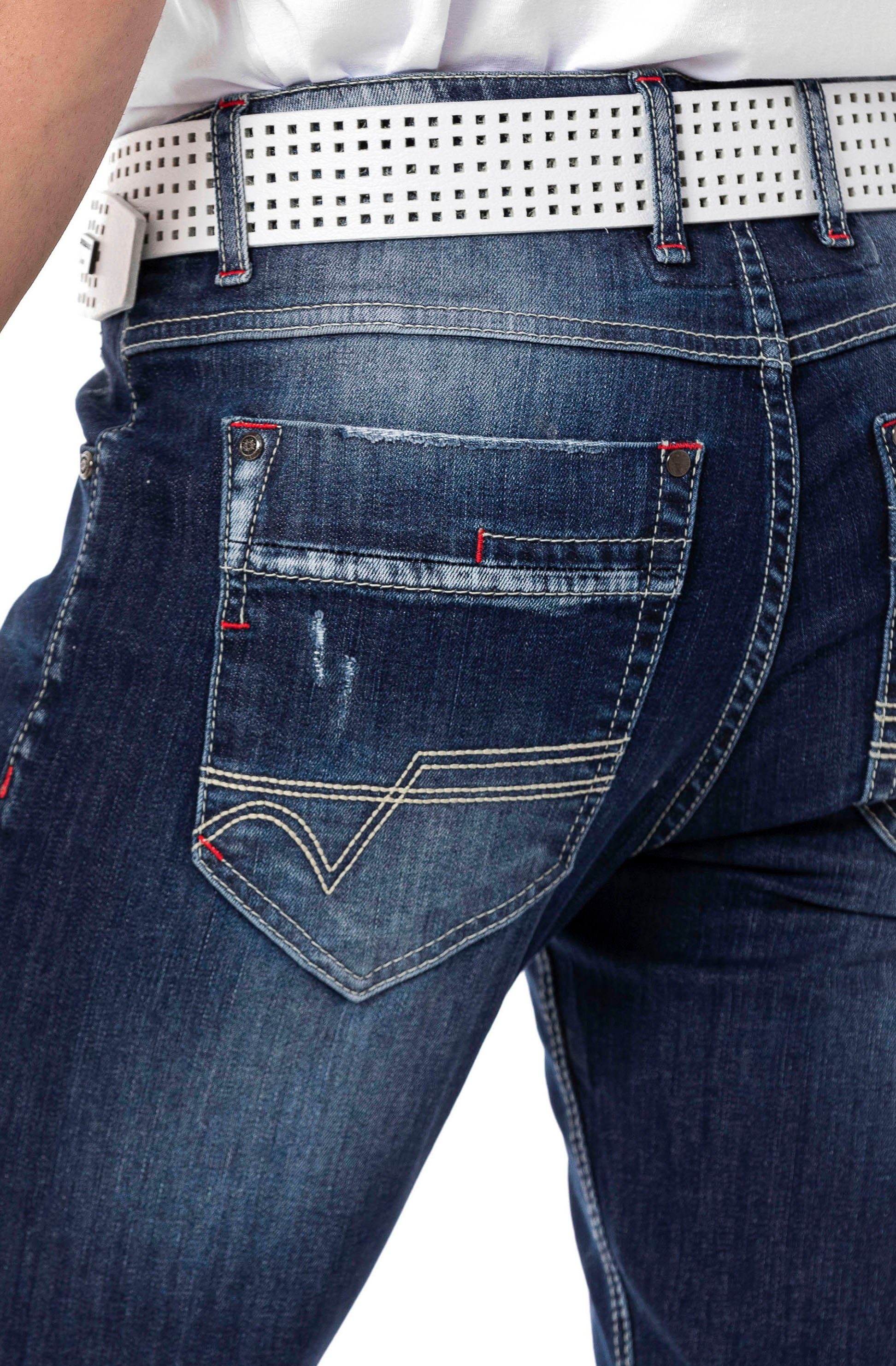 Cipo Baxx & Straight-Jeans