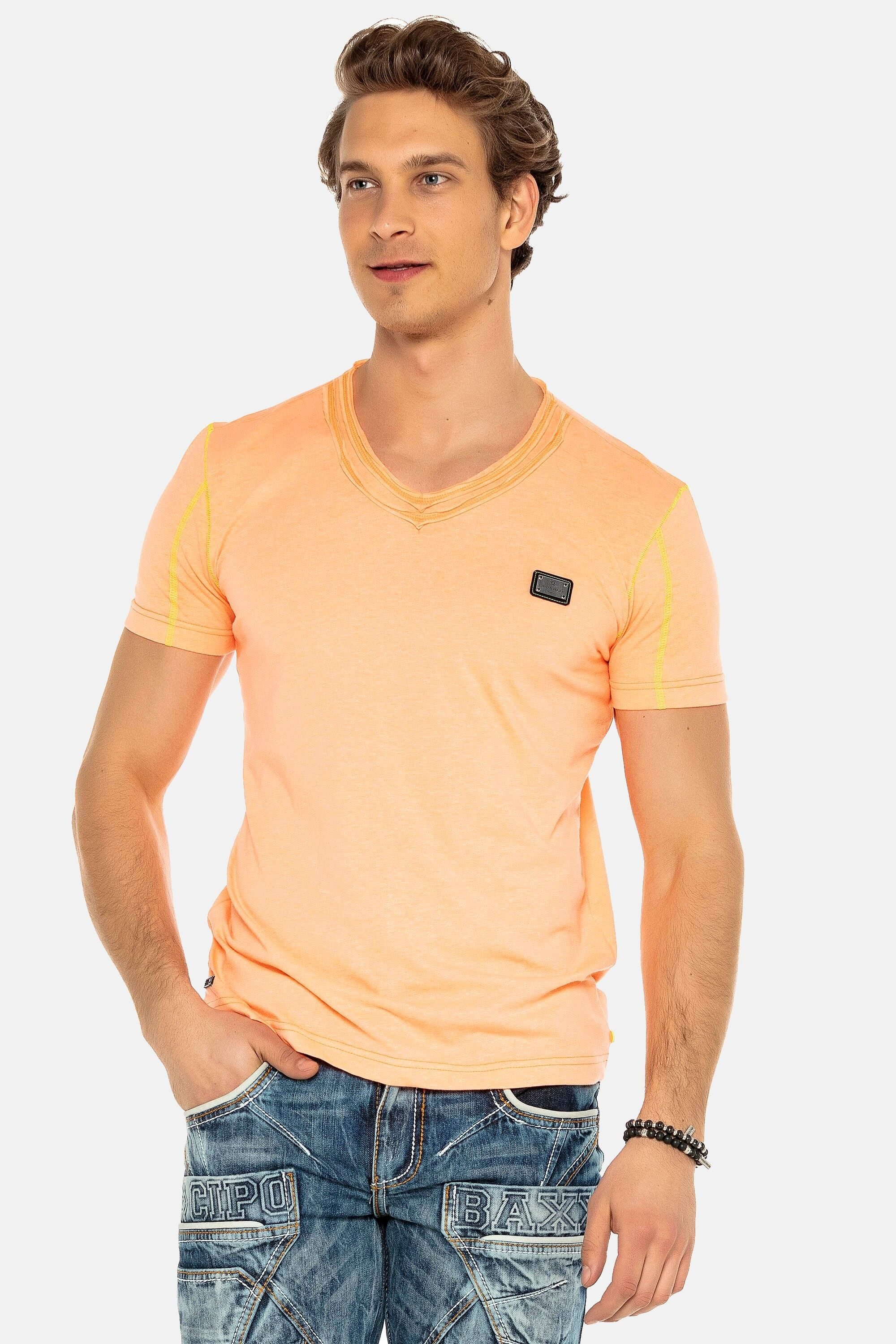Cipo & Baxx T-Shirt CT569 mit Logo-Patch Prints