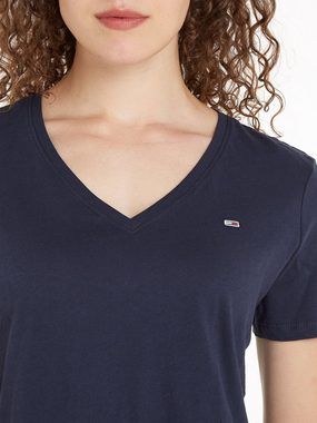 Tommy Jeans V-Shirt mit Tommy Jeans Logo-Flag auf der Brust