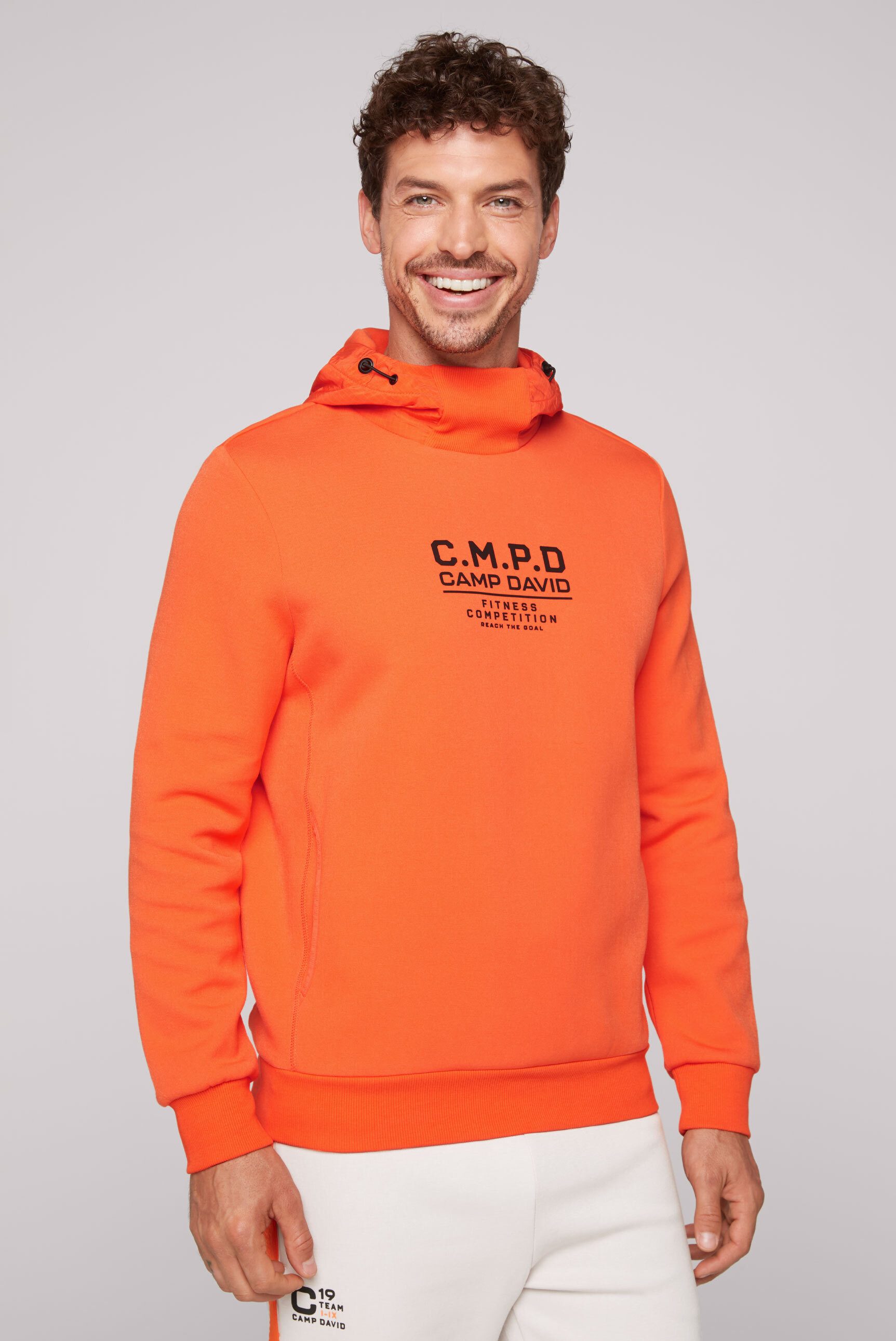 CAMP DAVID Kapuzensweatshirt mit Zippertasche am Rücken