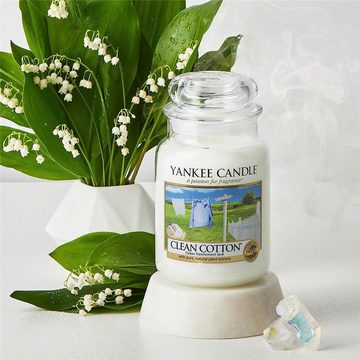 Yankee Candle Duftkerze Clean Cotton, im Glas, 623 g, Duft nach weißen Blüten und Zitrone