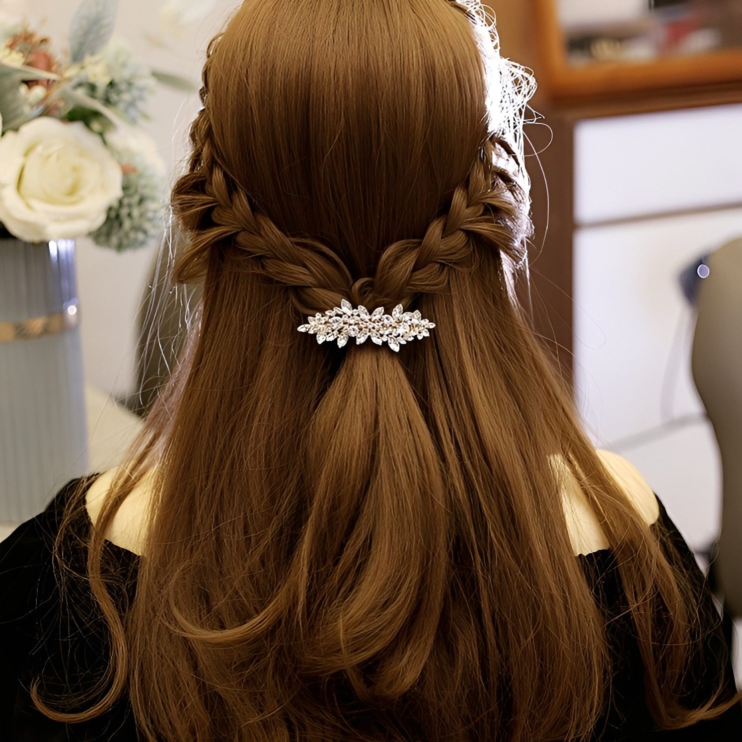 The Beauty House Haarspange Elegante Haarklammer mit Strass im Blatt-Design Haarkamm Haarschmuck, Luxus Haarklammer, Brautschmuck, Hochzeit, Party & festliche Anlässe