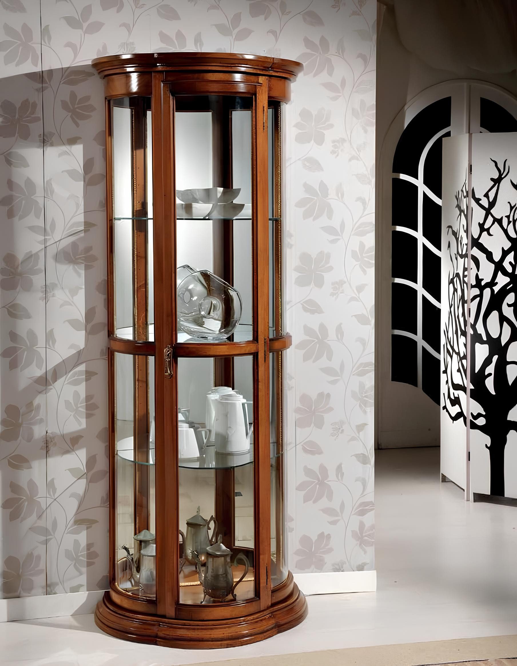 Vitrine Klassische Glastüren Vitrine Holzschrank Braun für das Wohnzimmer