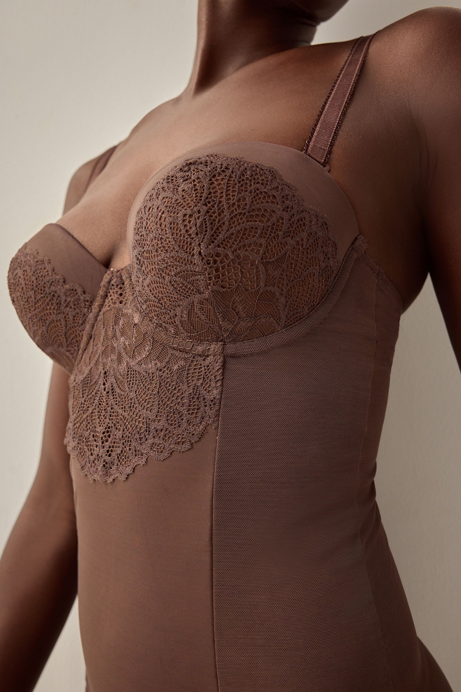 Next Miederbody Figurformender Body mit Spitze und Körbchen (1-tlg) – Bild 5 von 5