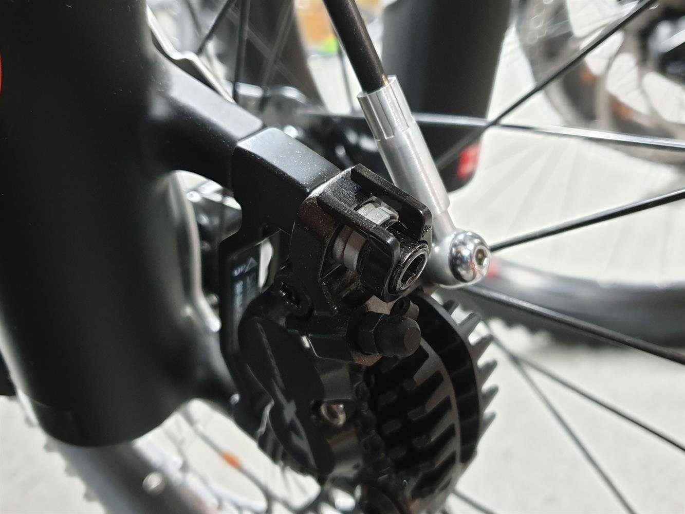 Shimano Felgenbremse Bremssattel Schrauben Fahrrad Zylinder Verdreh (2-St)