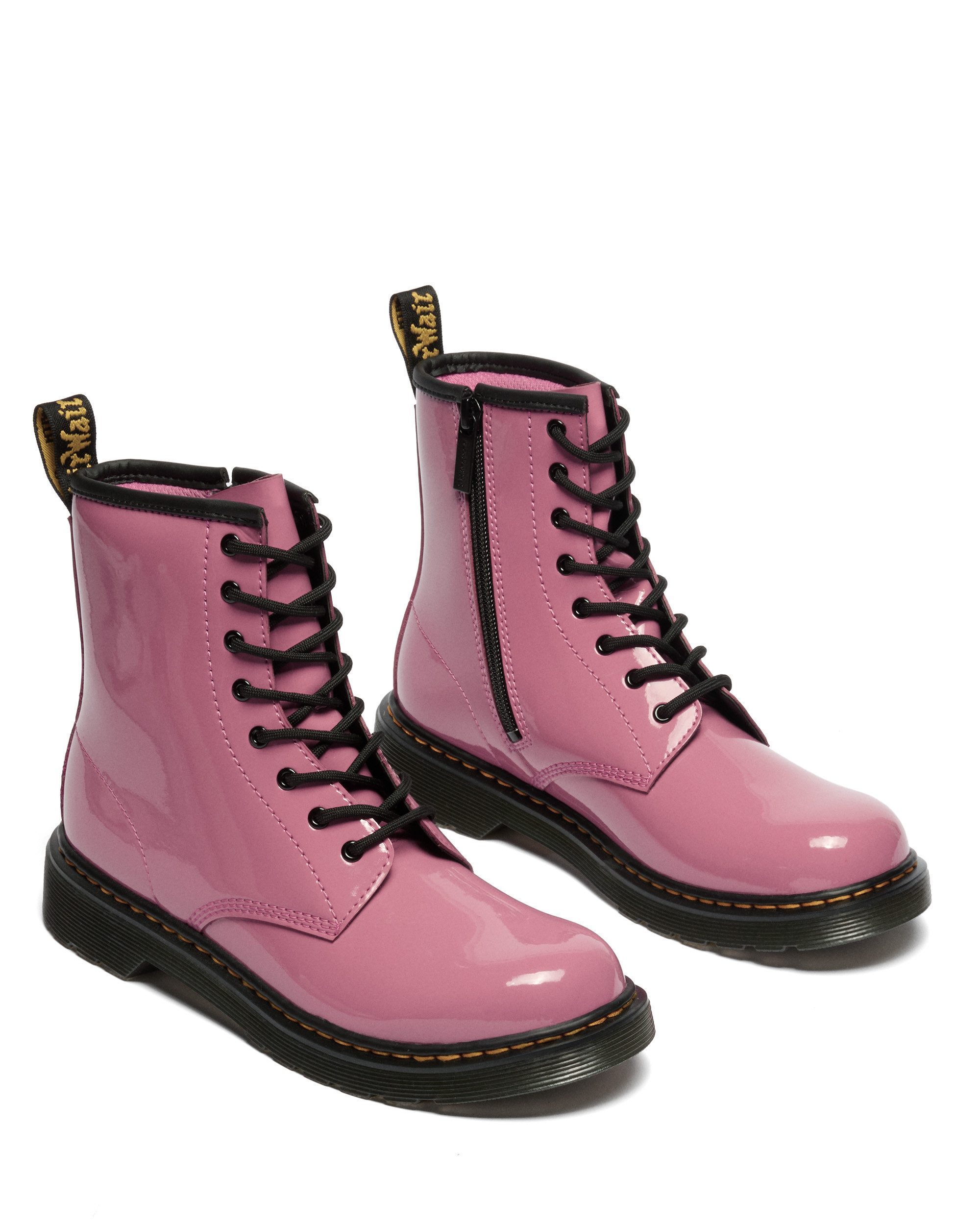 DR. MARTENS 1460 Y Black Patent Lamper Schnürboots Kinder Stiefel, Boots mit logobedruckter Anziehlasche
