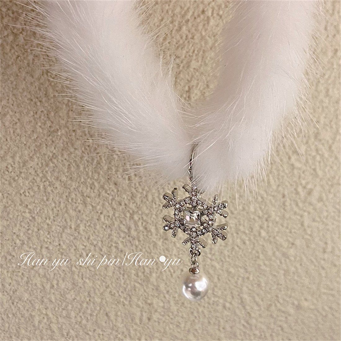 DAYUT Collier Zarte Schneeflocke Frauen Plüsch Geschenk (1-tlg) für Perlenkette, künstliche