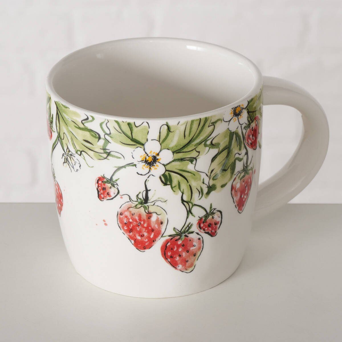 BOLTZE GRUPPE GmbH Becher Keramikbecher mit Erdbeermuster STRAWBERRY, 450 ml, Keramik, mit Erdbeermuster