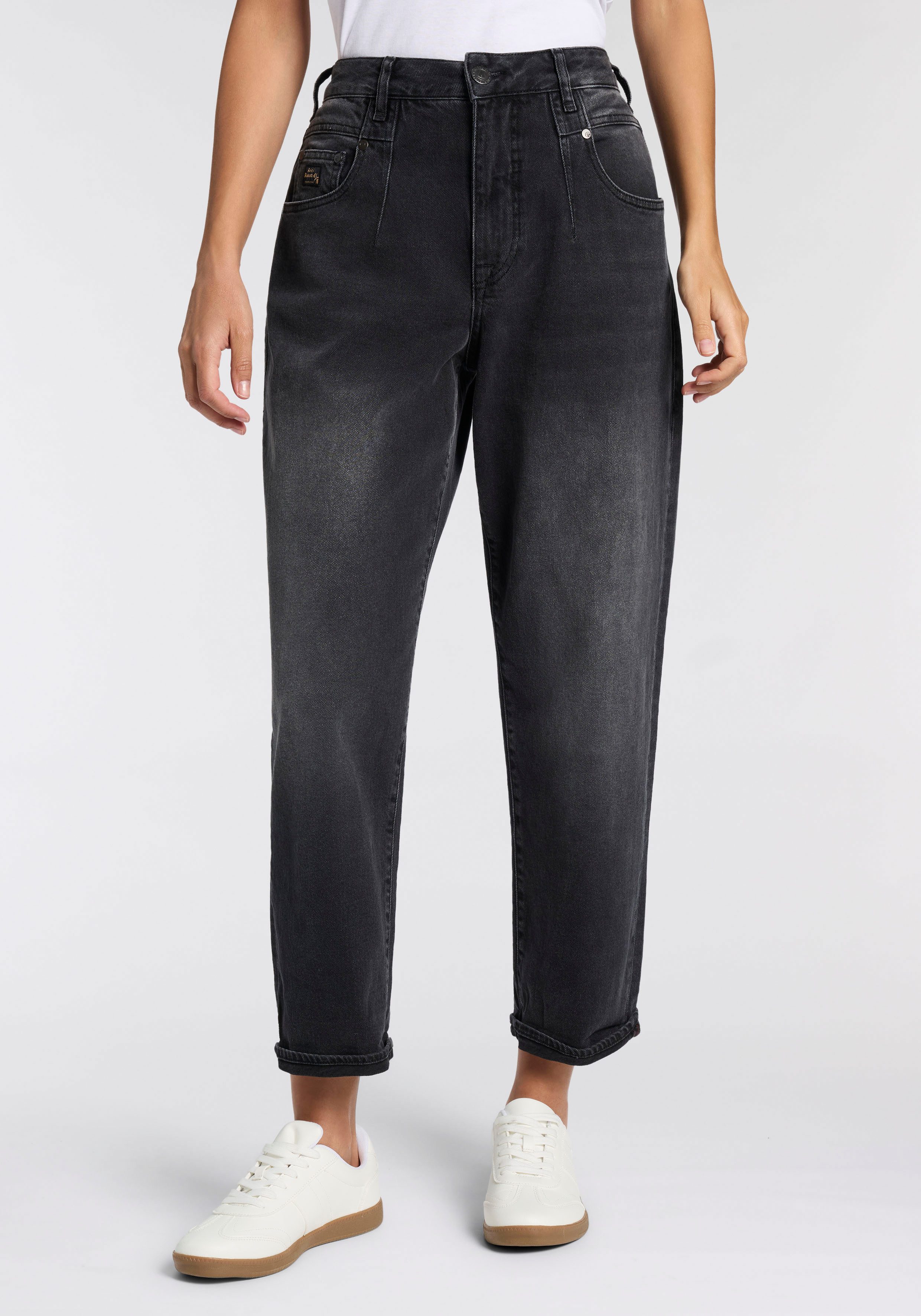 Herrlicher 5-Pocket-Jeans Brooke Denim Black im Loose Fit, Abnäher am Bund