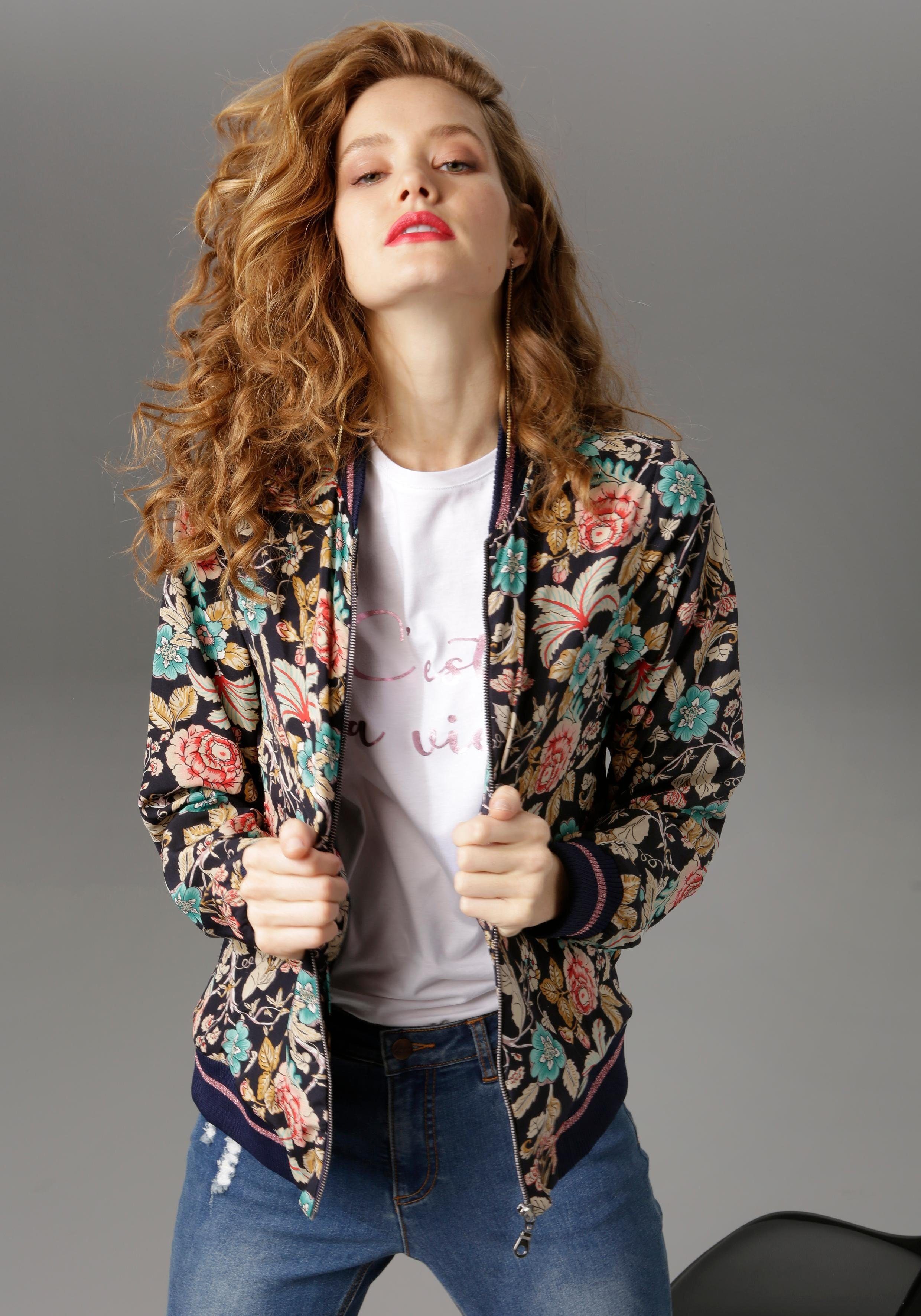 Aniston CASUAL Blouson mit Blumendruck – Bild 4 von 5