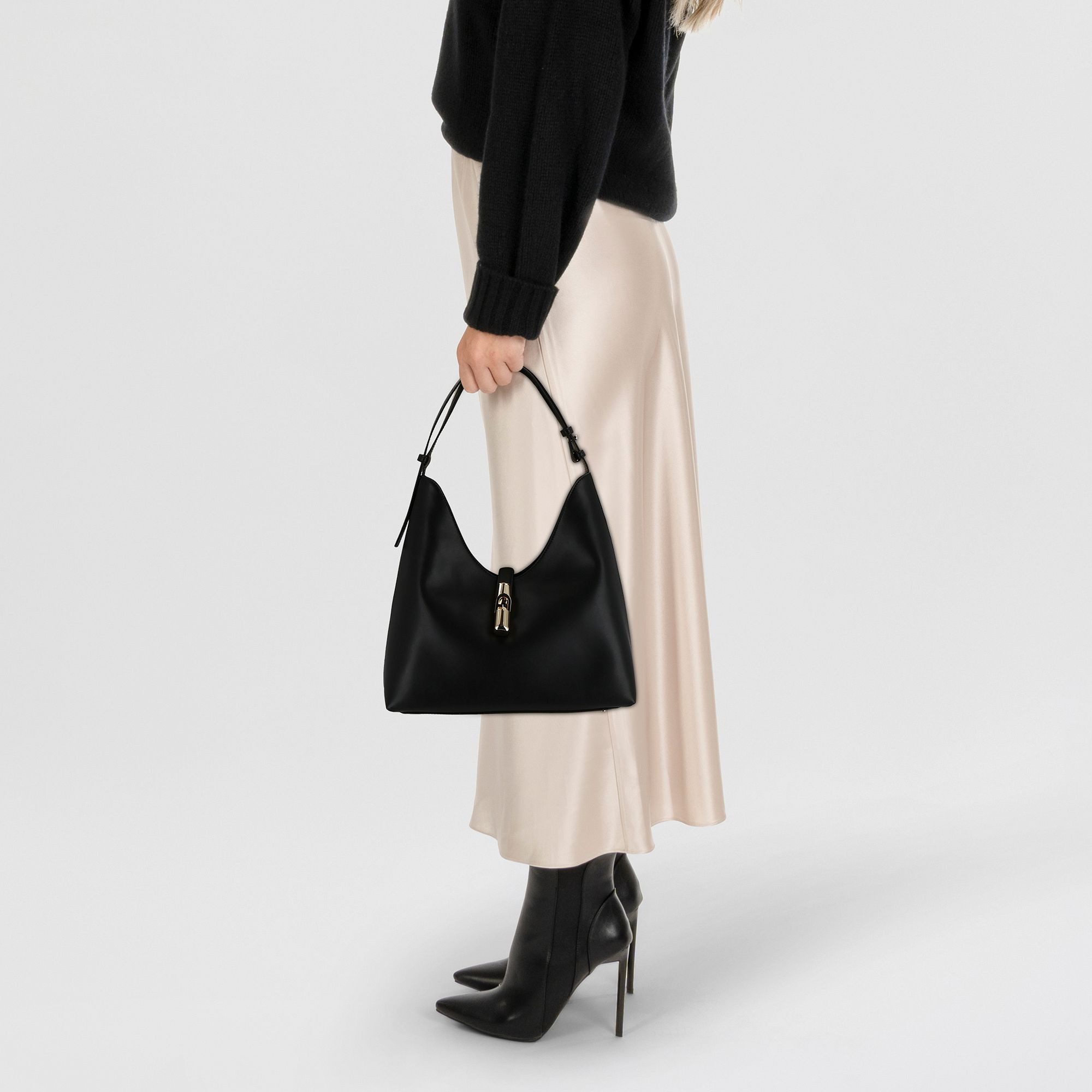 Furla Schultertasche Goccia, Leder