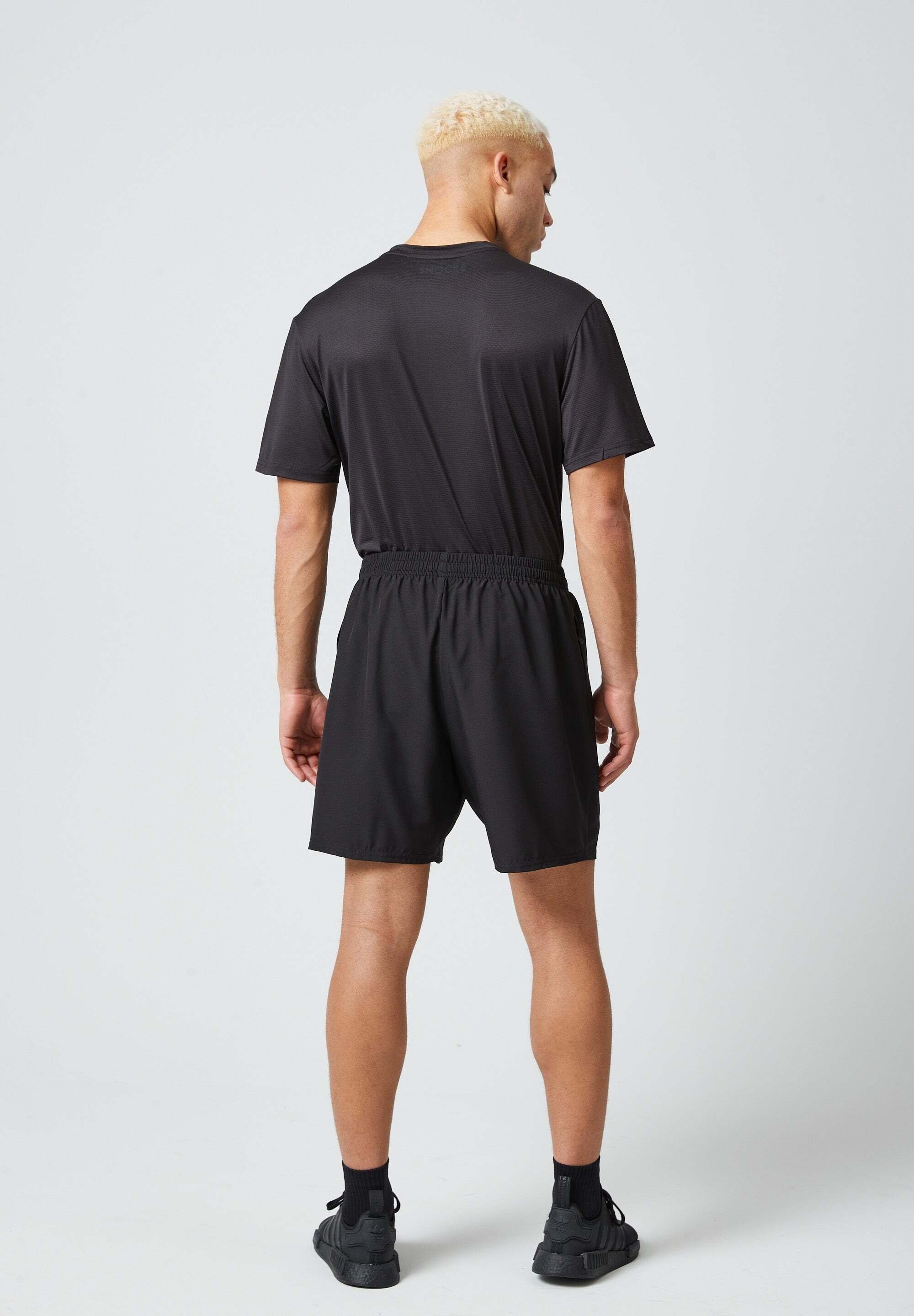 SNOCKS Trainingsshorts kurze Sporthose Herren (1-tlg) schnelltrocknend und knitterarm, 100% recyceltes Polyester
