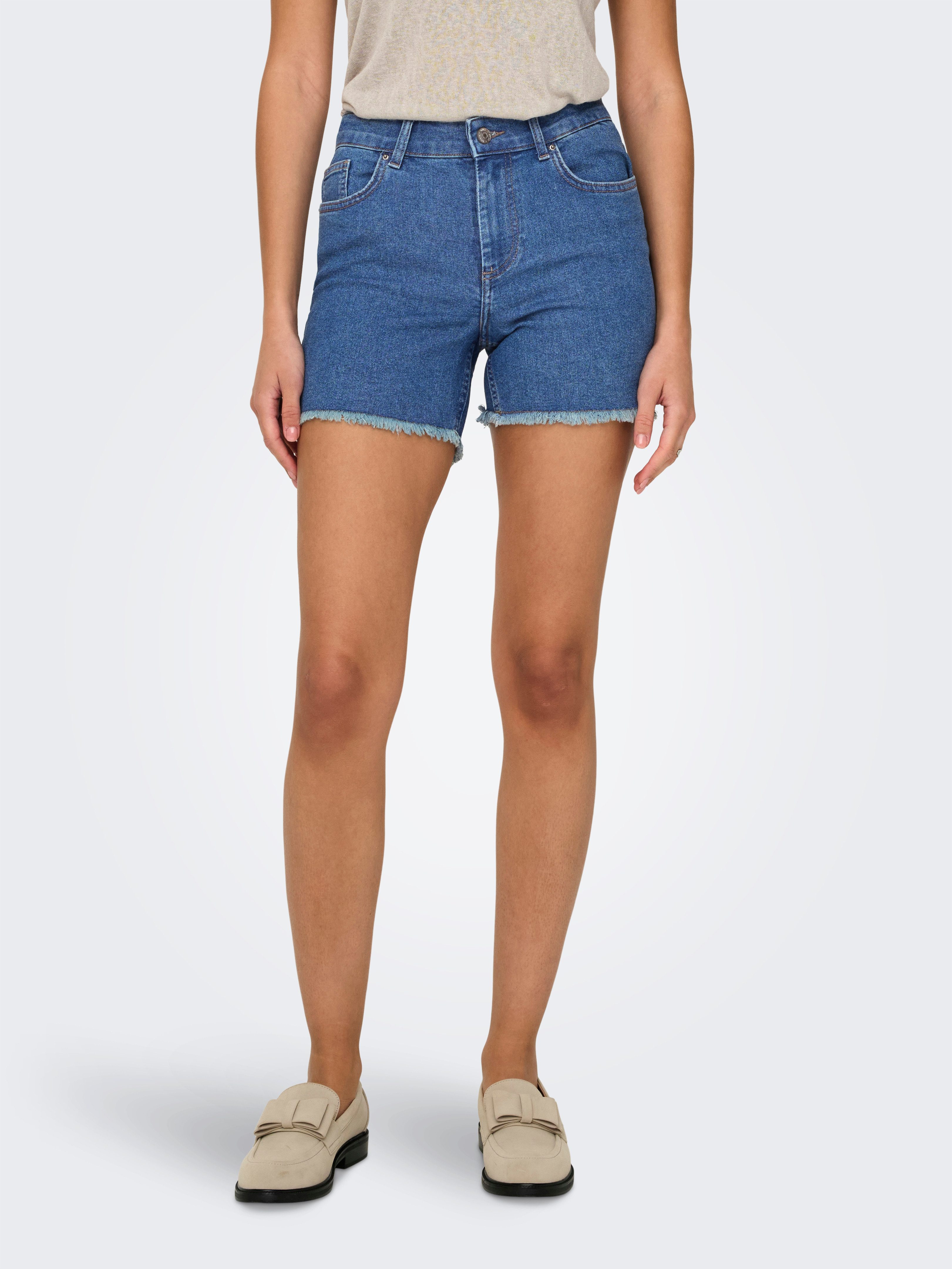 ONLY Jeansshorts ONLLAURA MID WAIST SHORT RW BOX mit ausgefranstem Saum günstig online kaufen