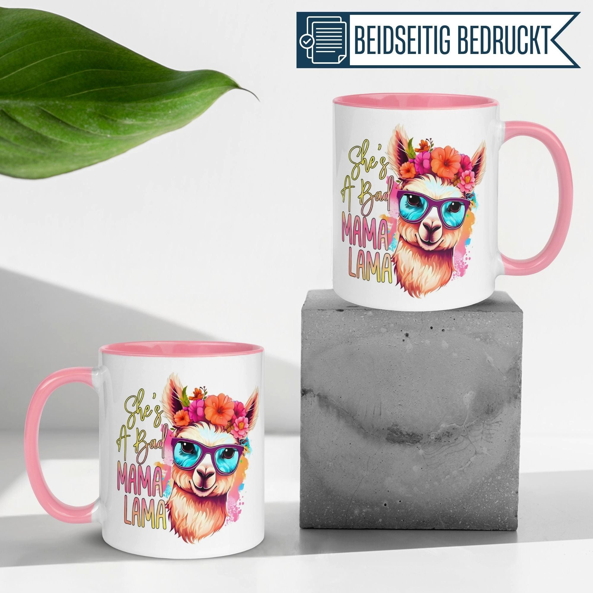 Momentals Tasse Mama – „She’s a Bad Mama Lama“ – Beste Mama Geschenk Becher Muttertag, Gratis Versand · Links-&Rechtshänder · Spülmaschinenfest