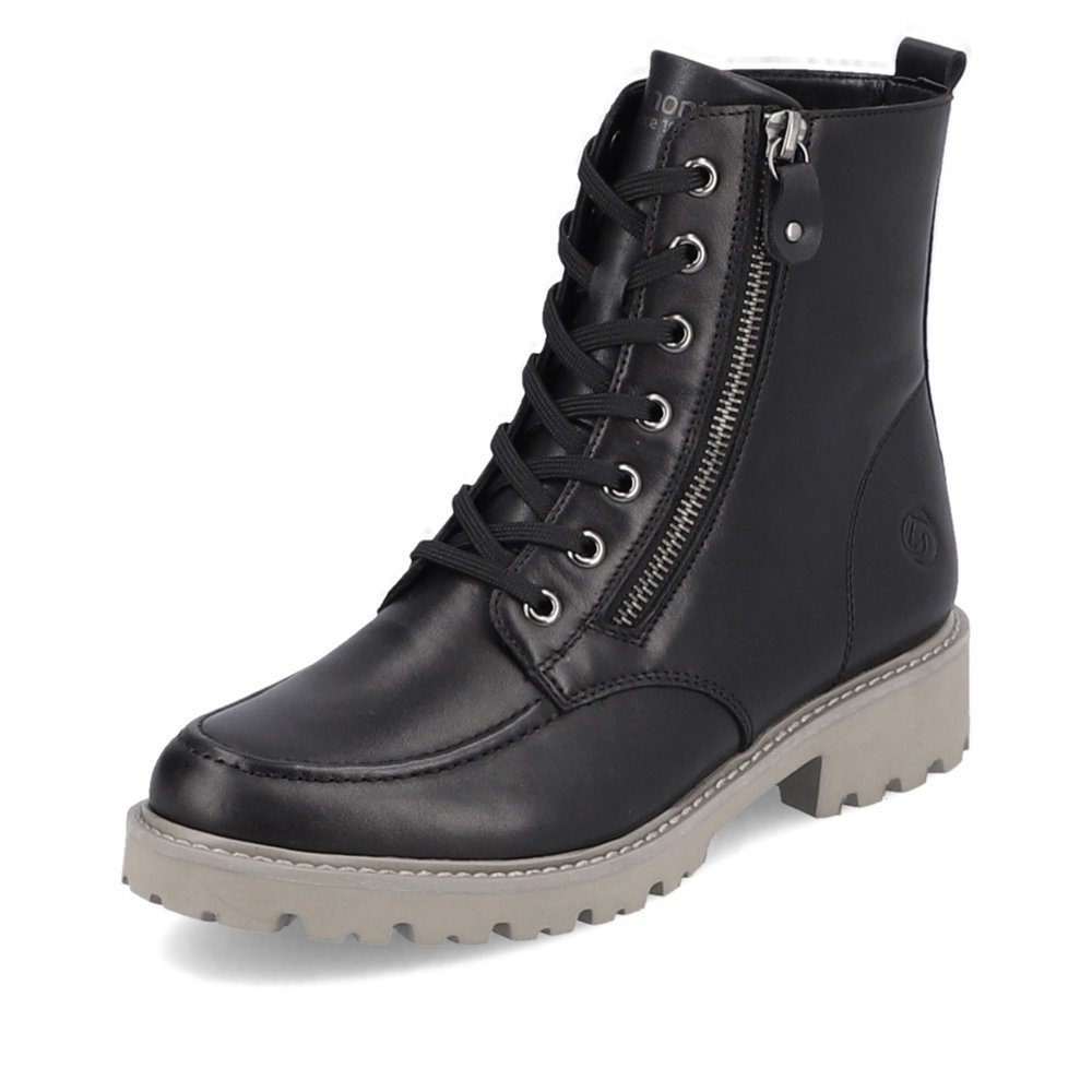Schnürstiefelette