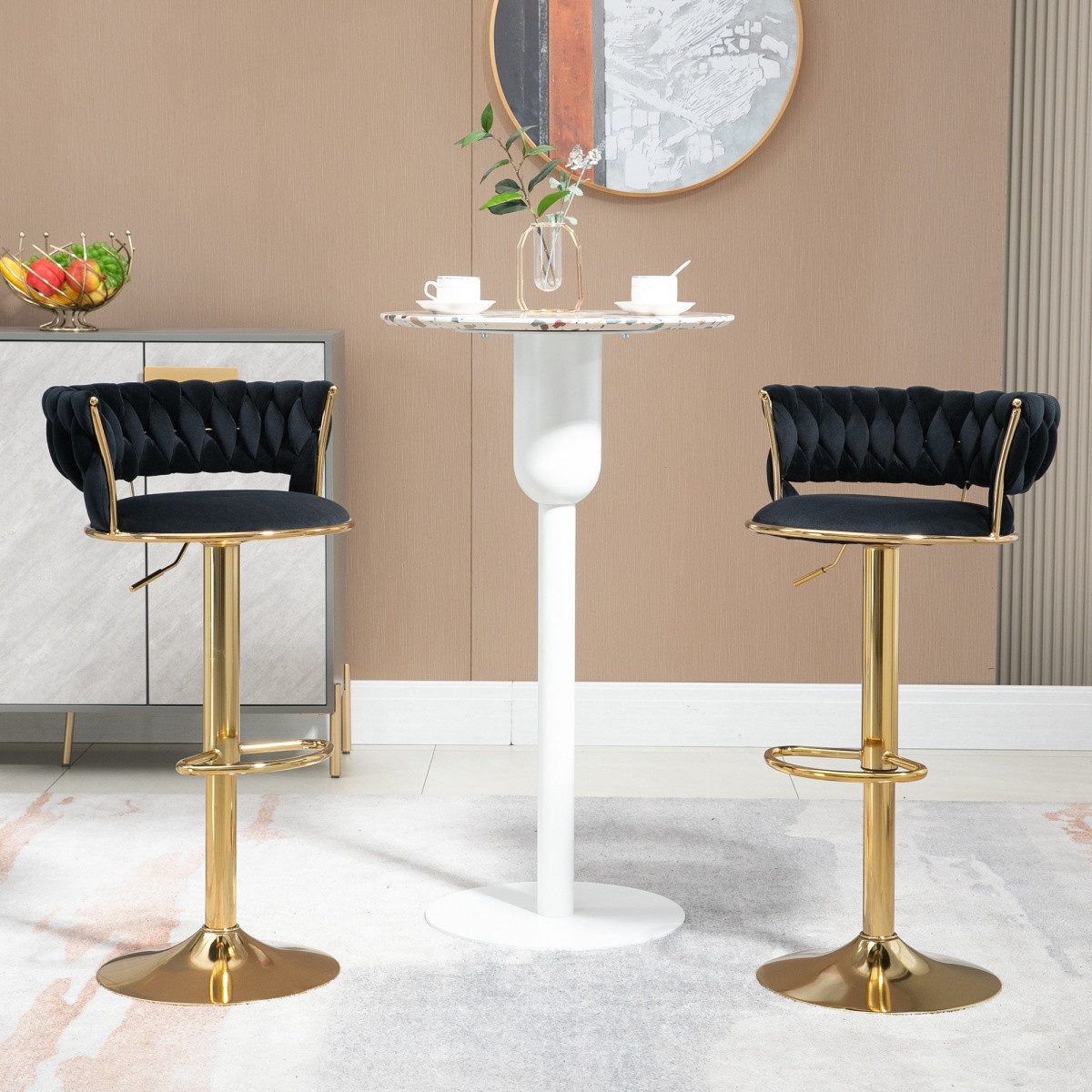 IDEASY Barhocker 2 St Barhocker in Samtstoff, 360° drehbar, handgeflochtene Rückenlehne, Bequemes Sitzkissen, Goldfuß, höhenverstellbar, 54 x 46 x 78,5-97 cm