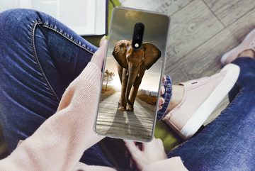 MuchoWow Handyhülle Elefant - Straße - Tiere - Sonnenuntergang - Landschaft, Phone Case, Handyhülle OnePlus 7, Silikon, Schutzhülle